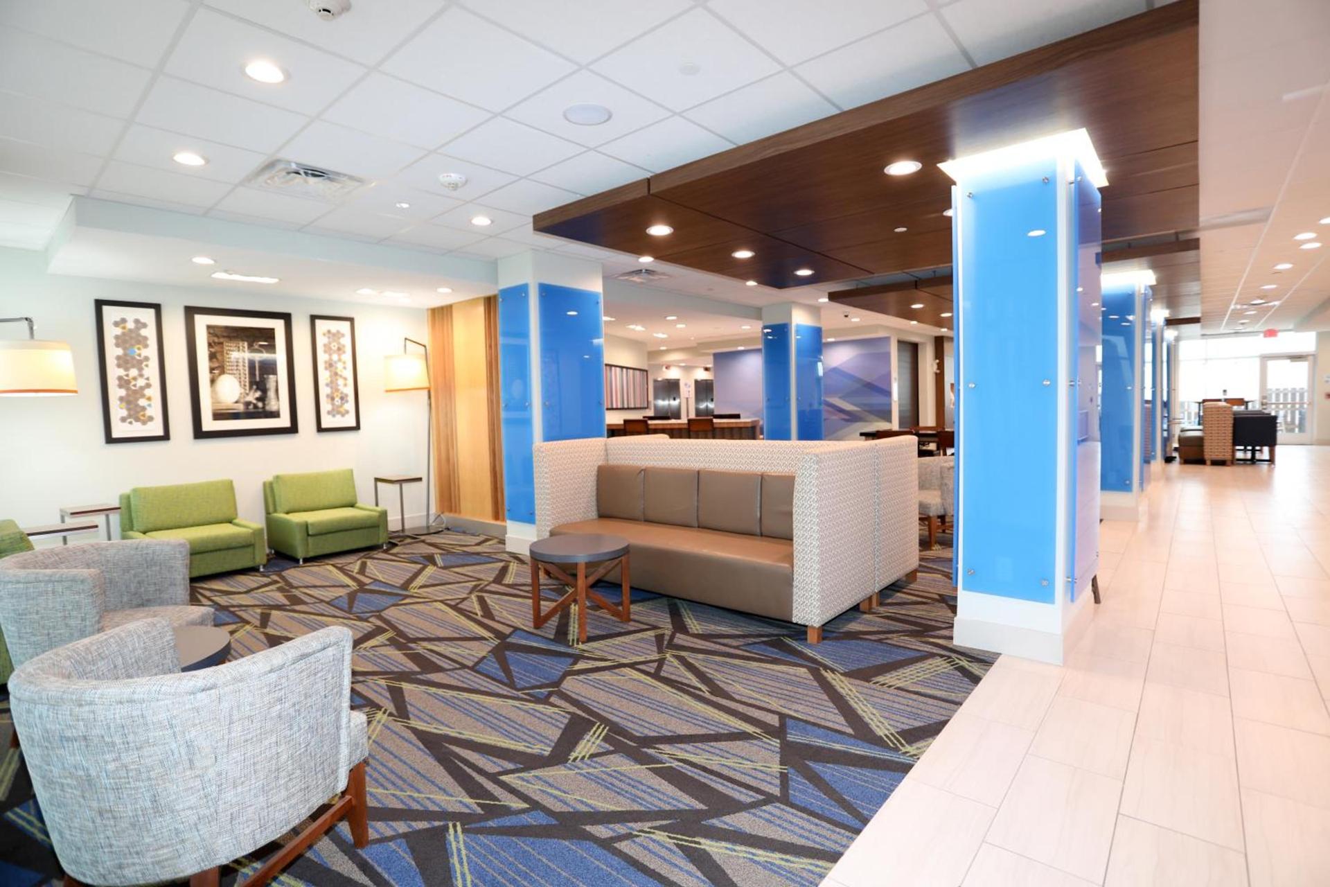Holiday Inn Express & Suites - Forney by IHG photo 22