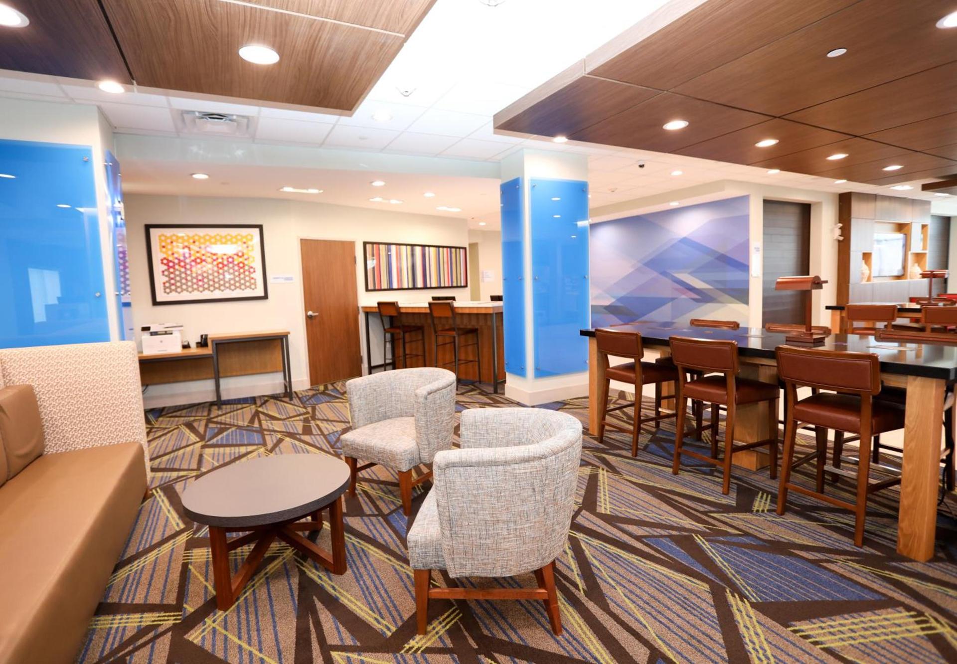 Holiday Inn Express & Suites - Forney by IHG photo 21
