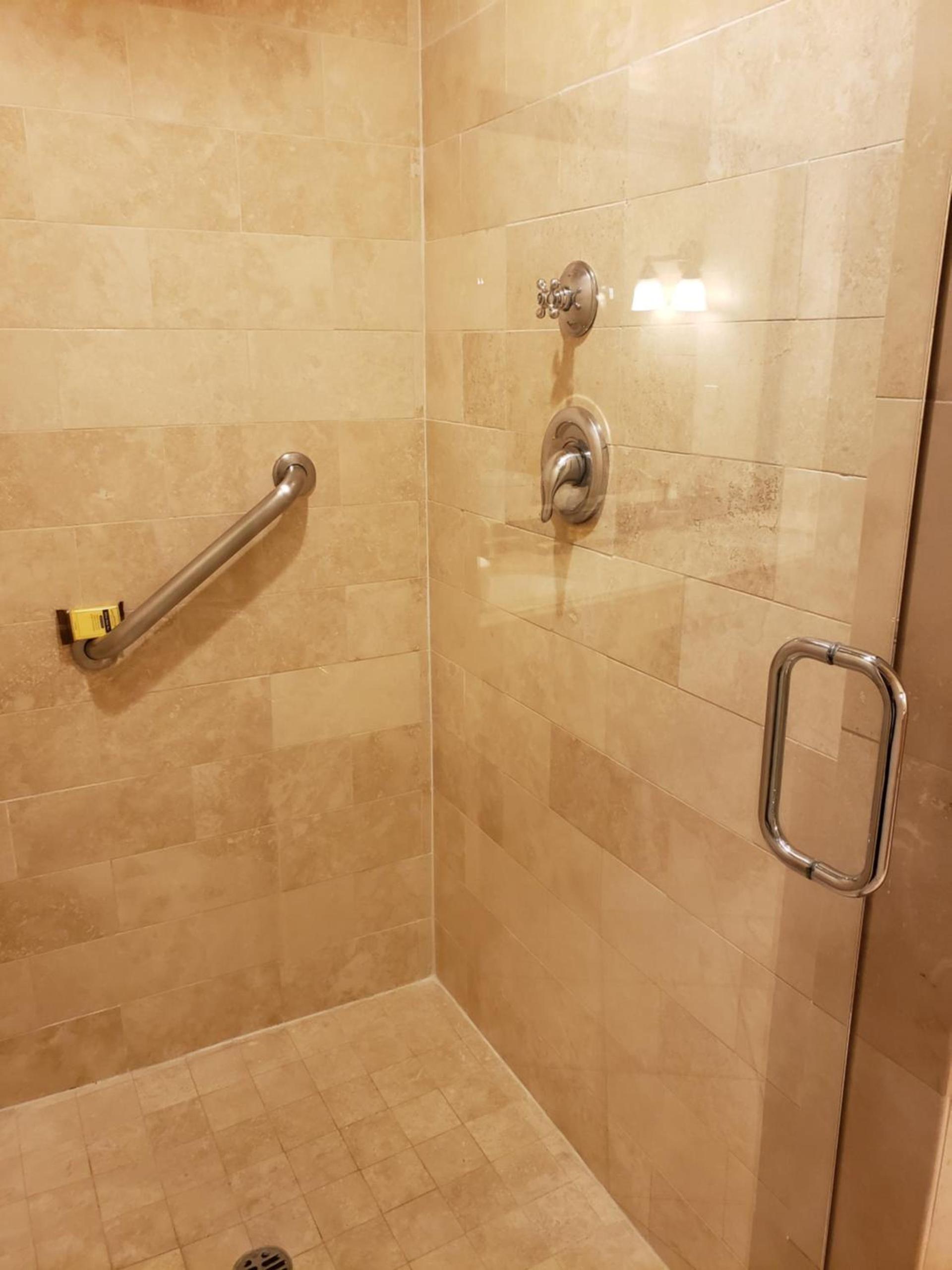 Best Western Plus Sunset Plaza Hotel photo 38