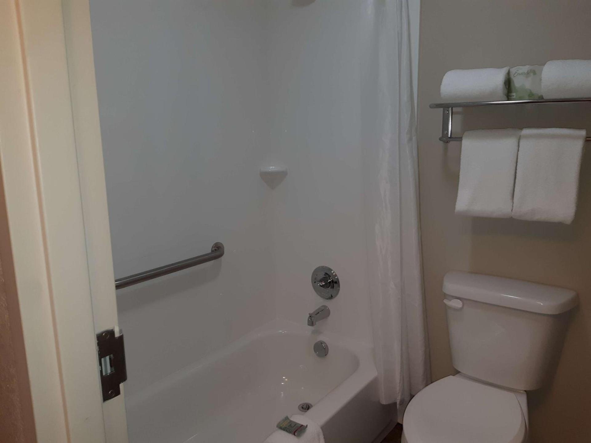 Best Western TimberRidge Inn photo 9