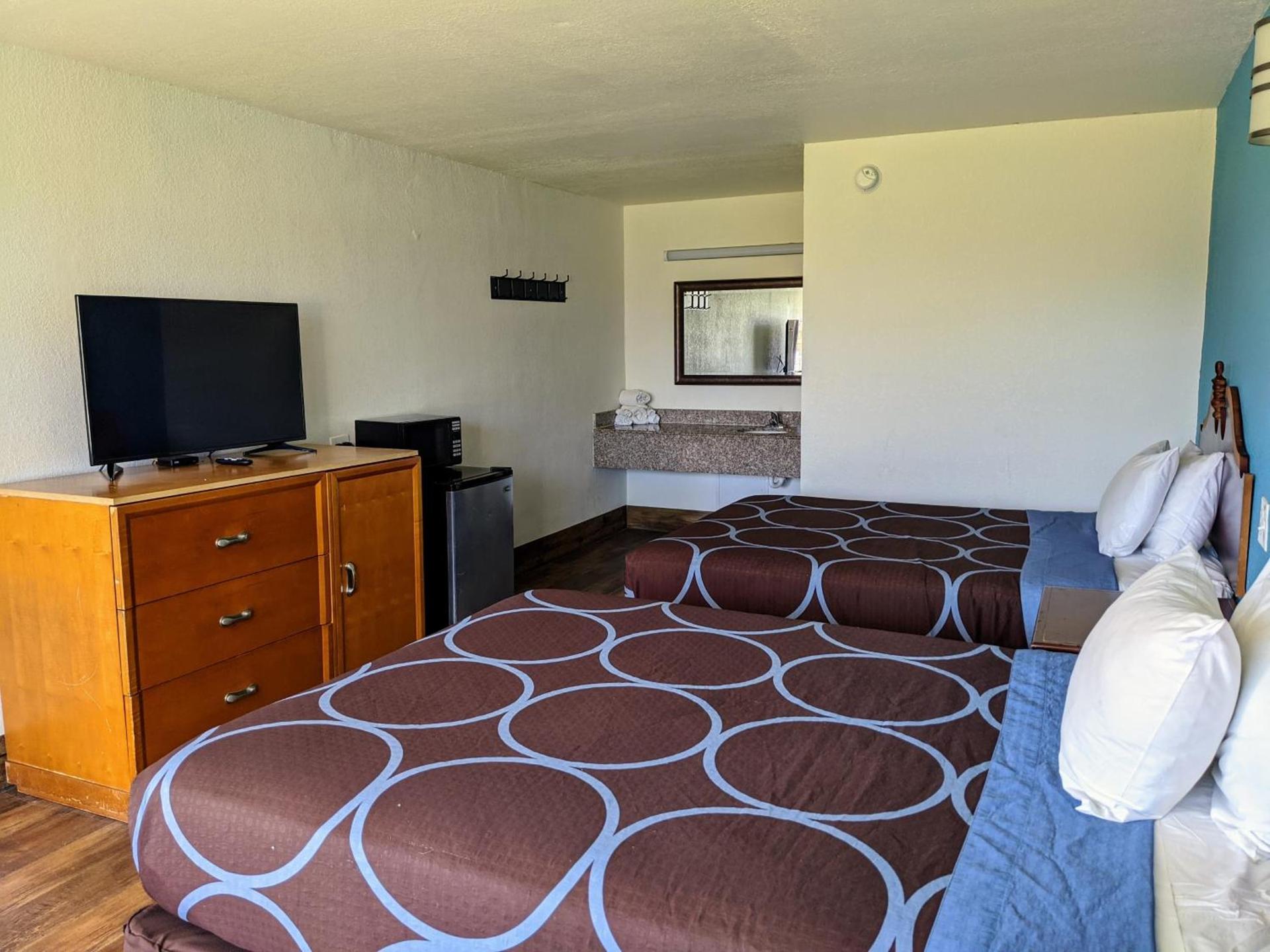 Garden Inn & Suites photo 6