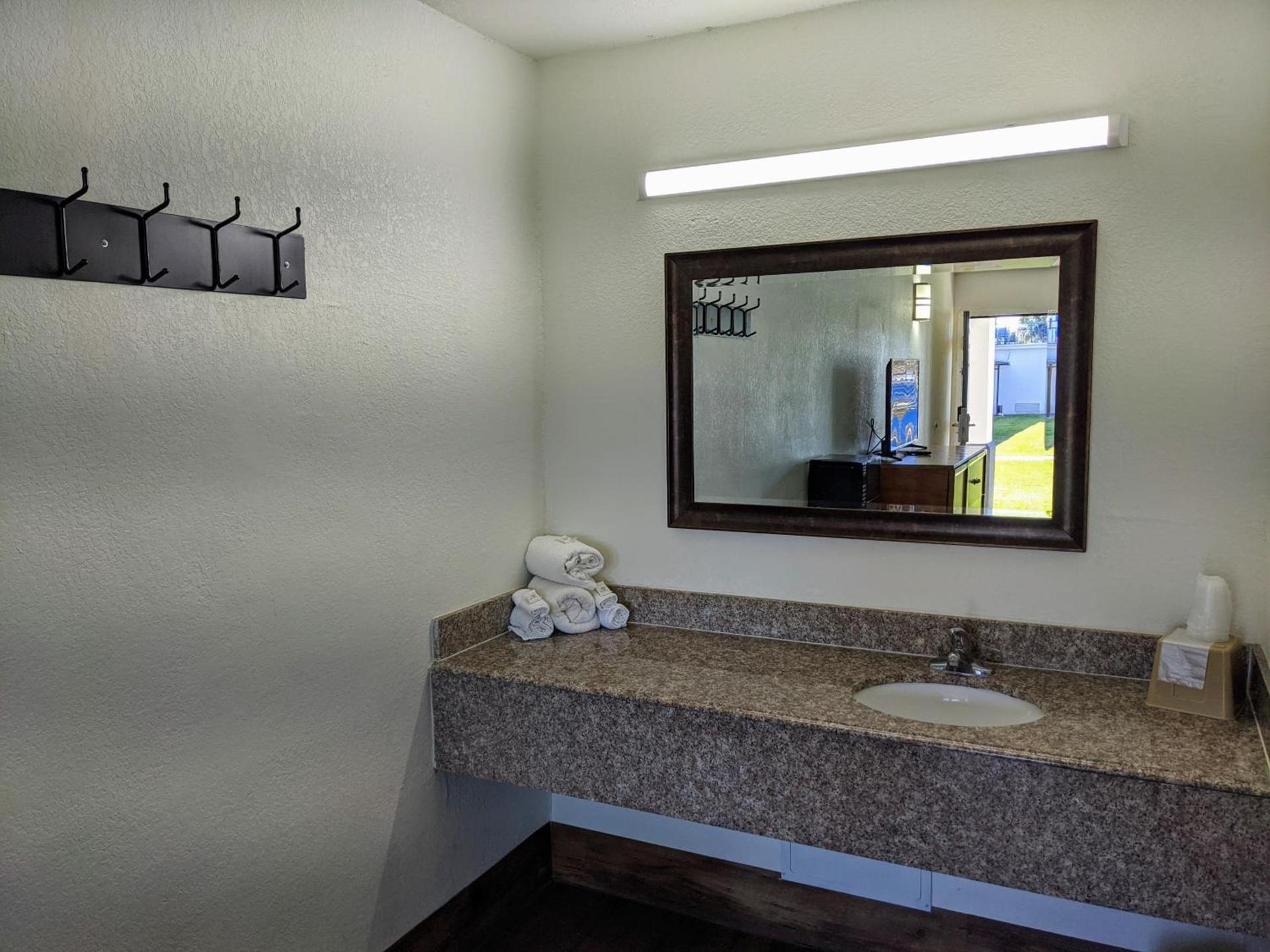 Garden Inn & Suites photo 3