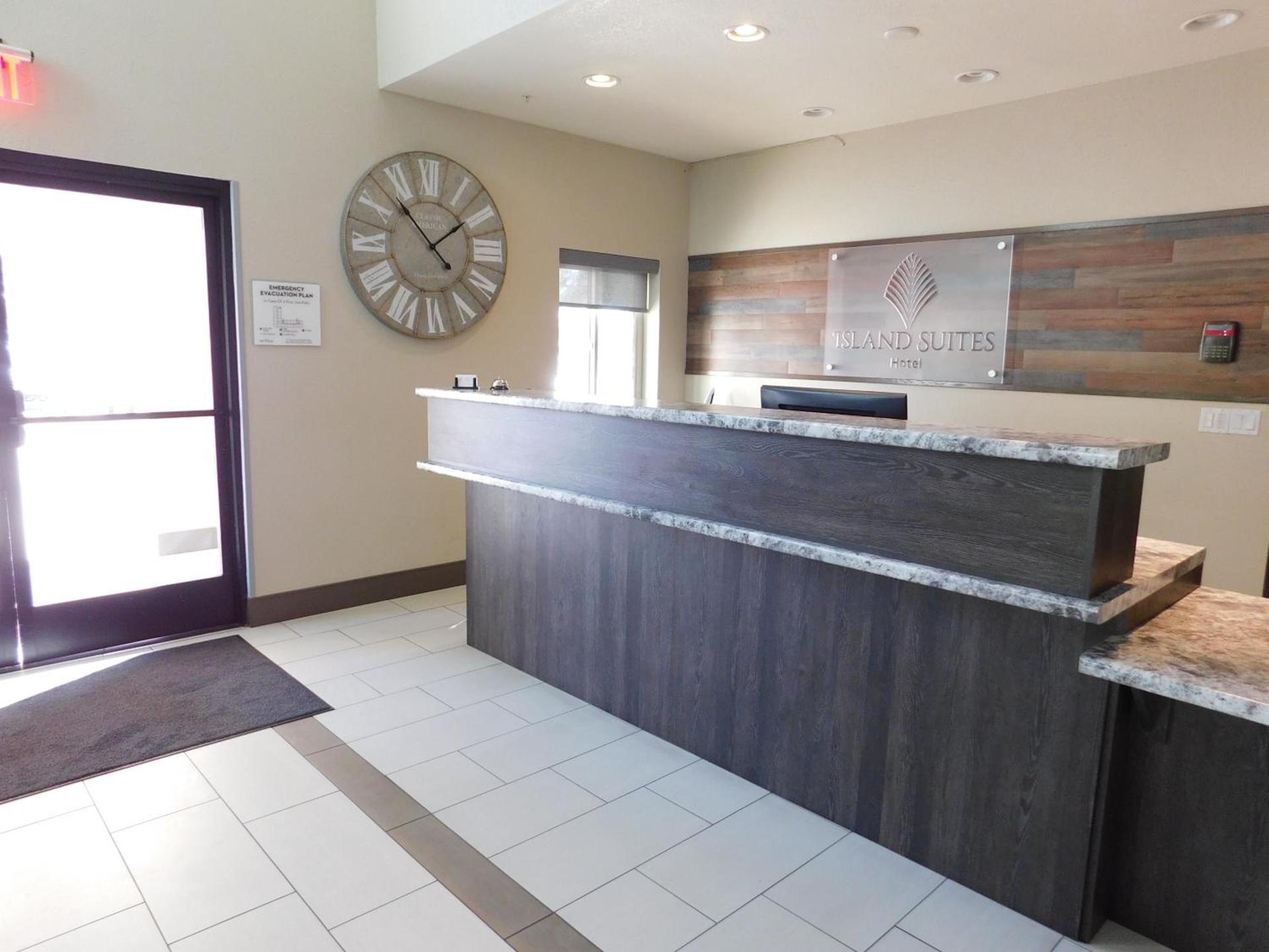 Island Suites photo 14