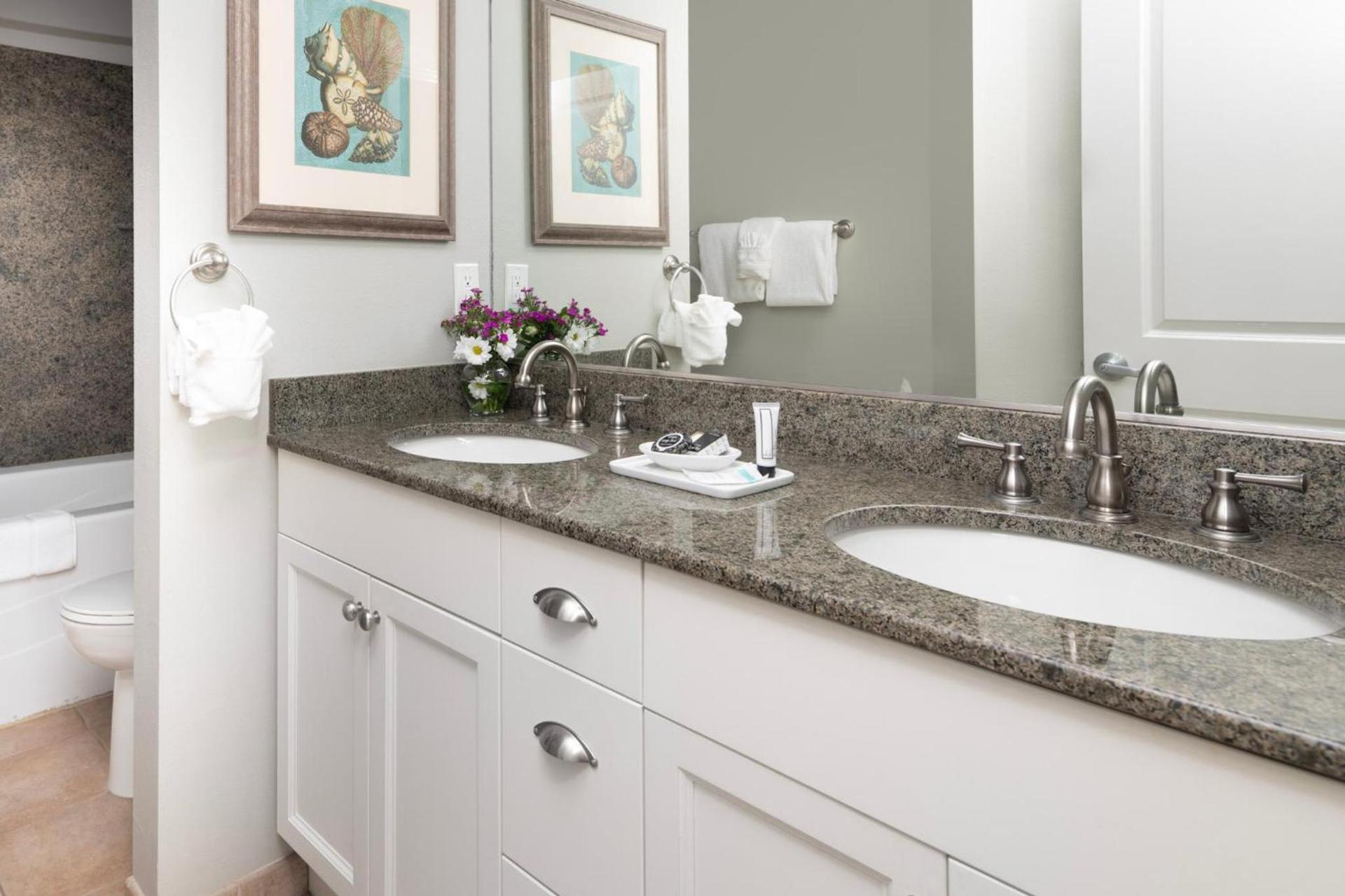 Rivertide Suites photo 16
