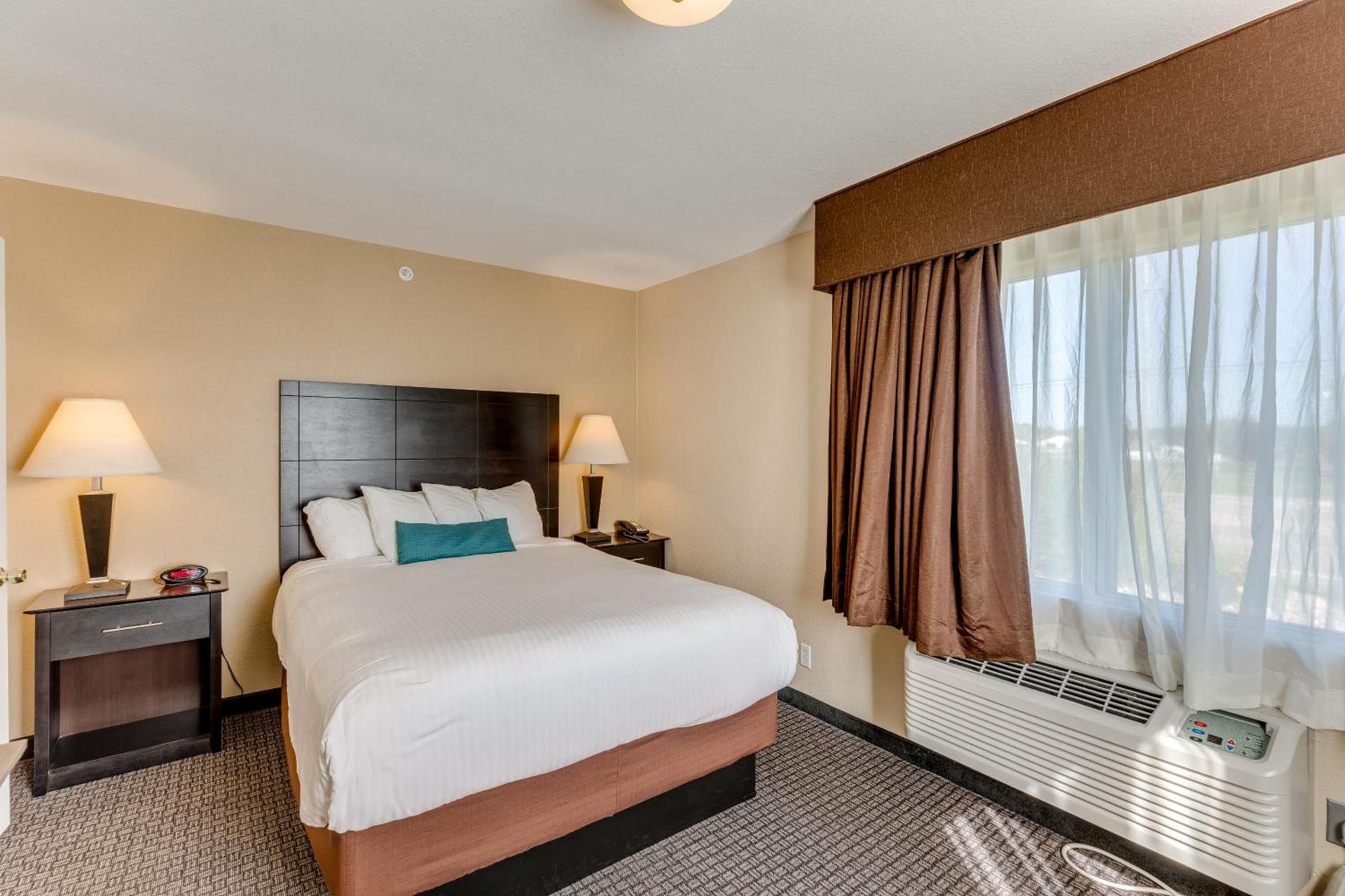 Best Western Lakewinds photo 48
