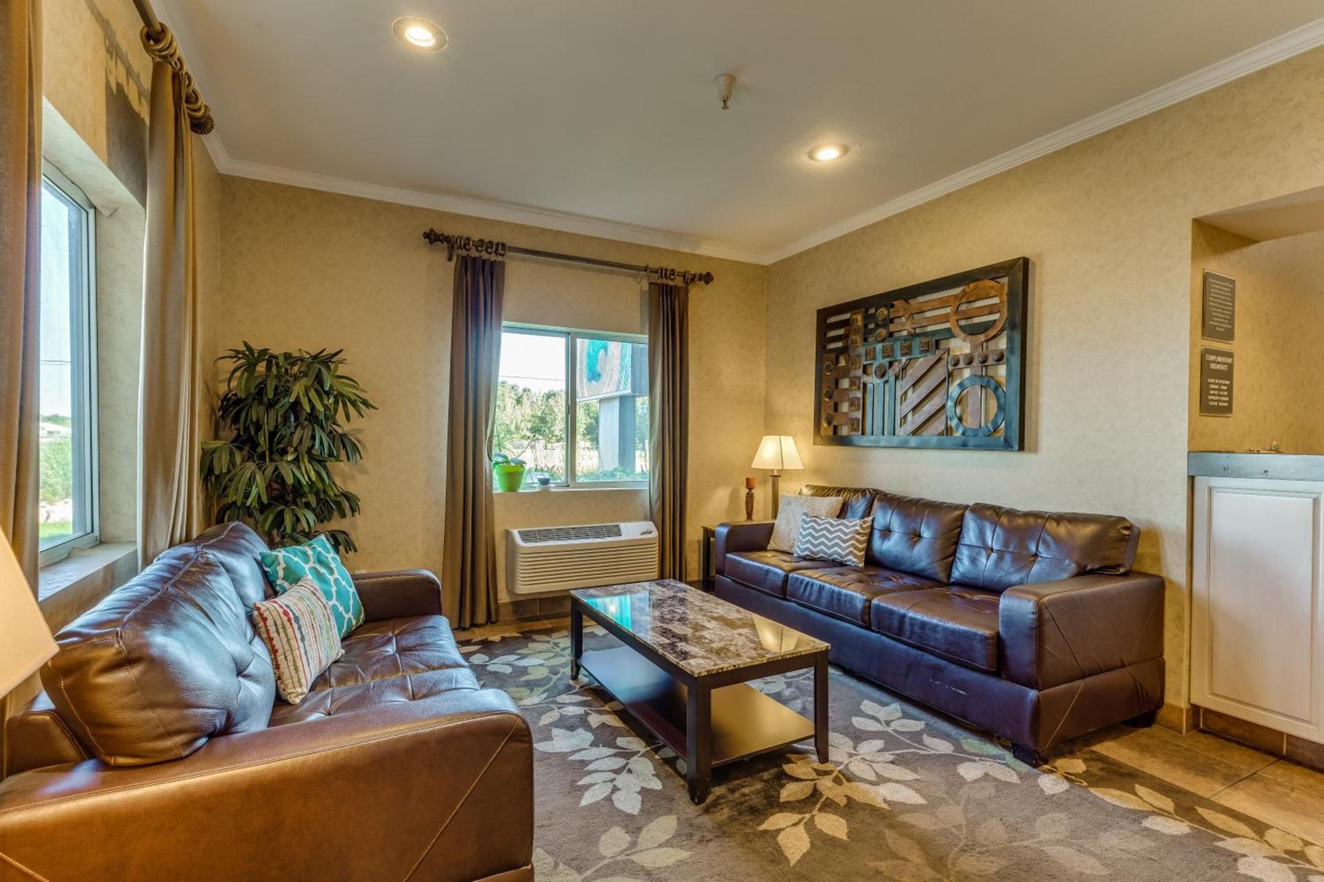 Best Western Lakewinds photo 56