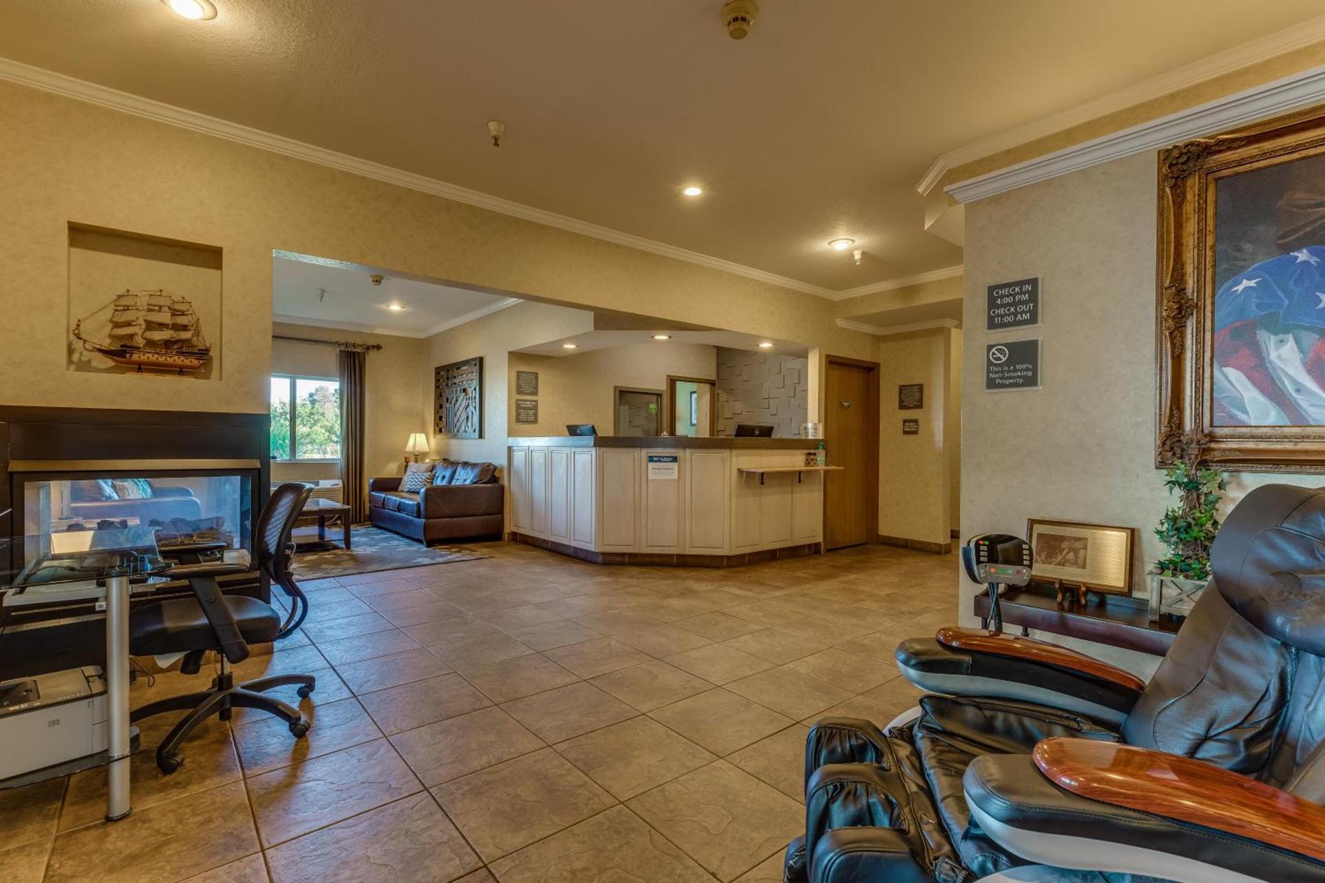 Best Western Lakewinds photo 58