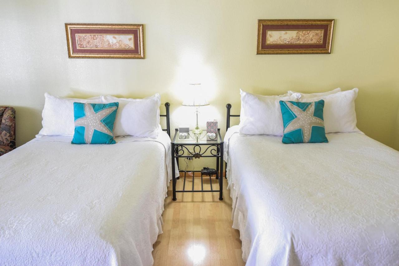 Sea Treasures Inn photo 32