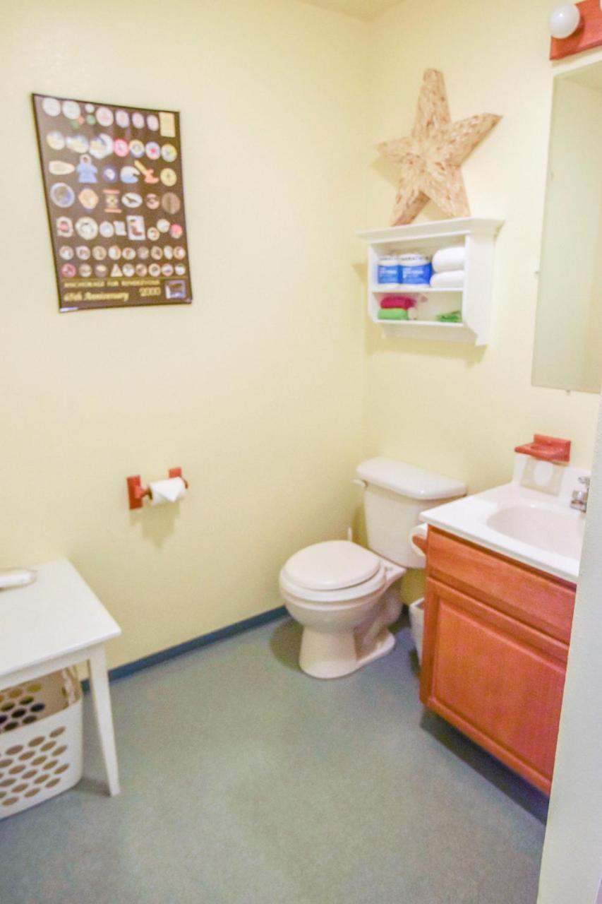 Sea Treasures Inn photo 26