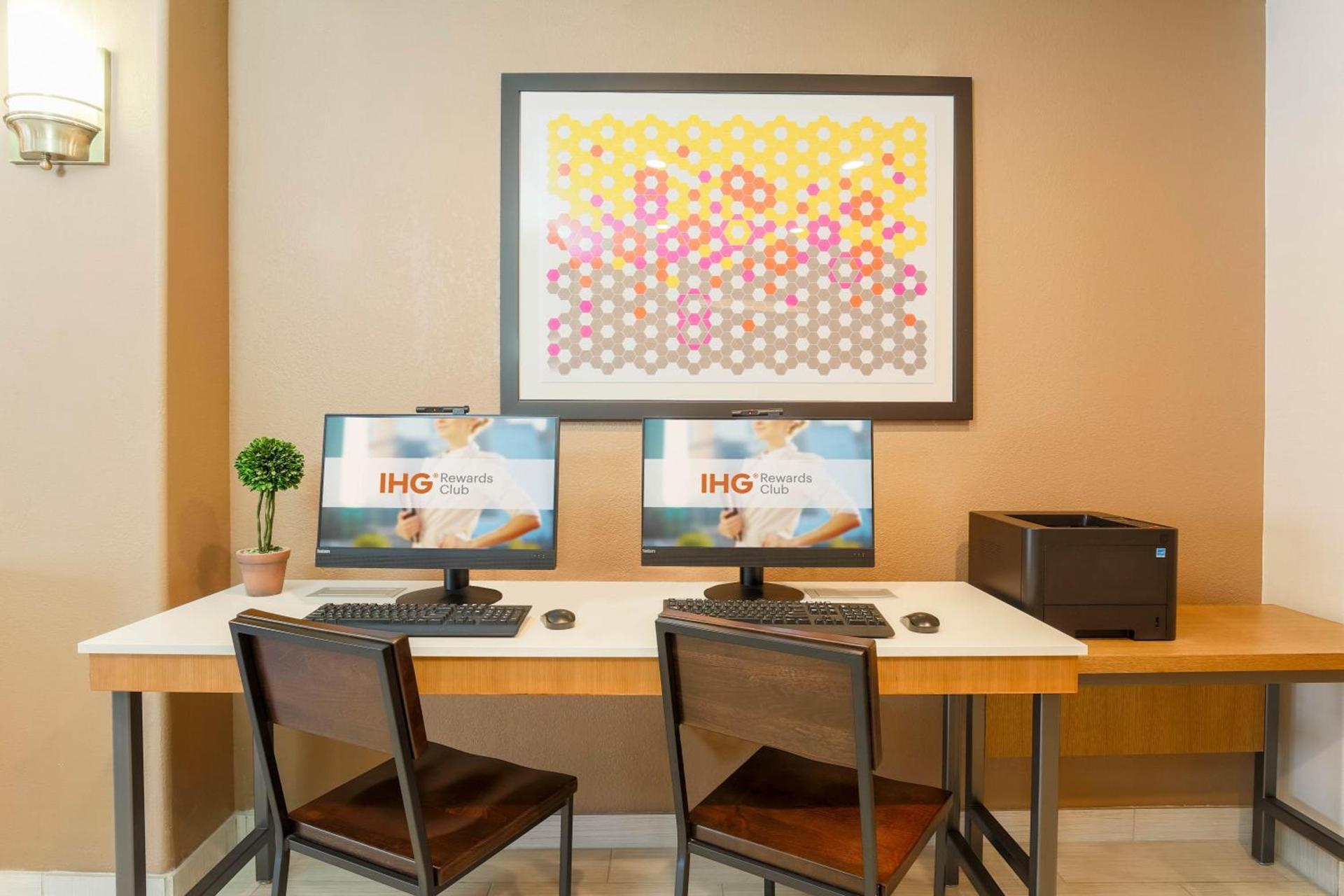 Holiday Inn Express Lancaster by IHG photo 17