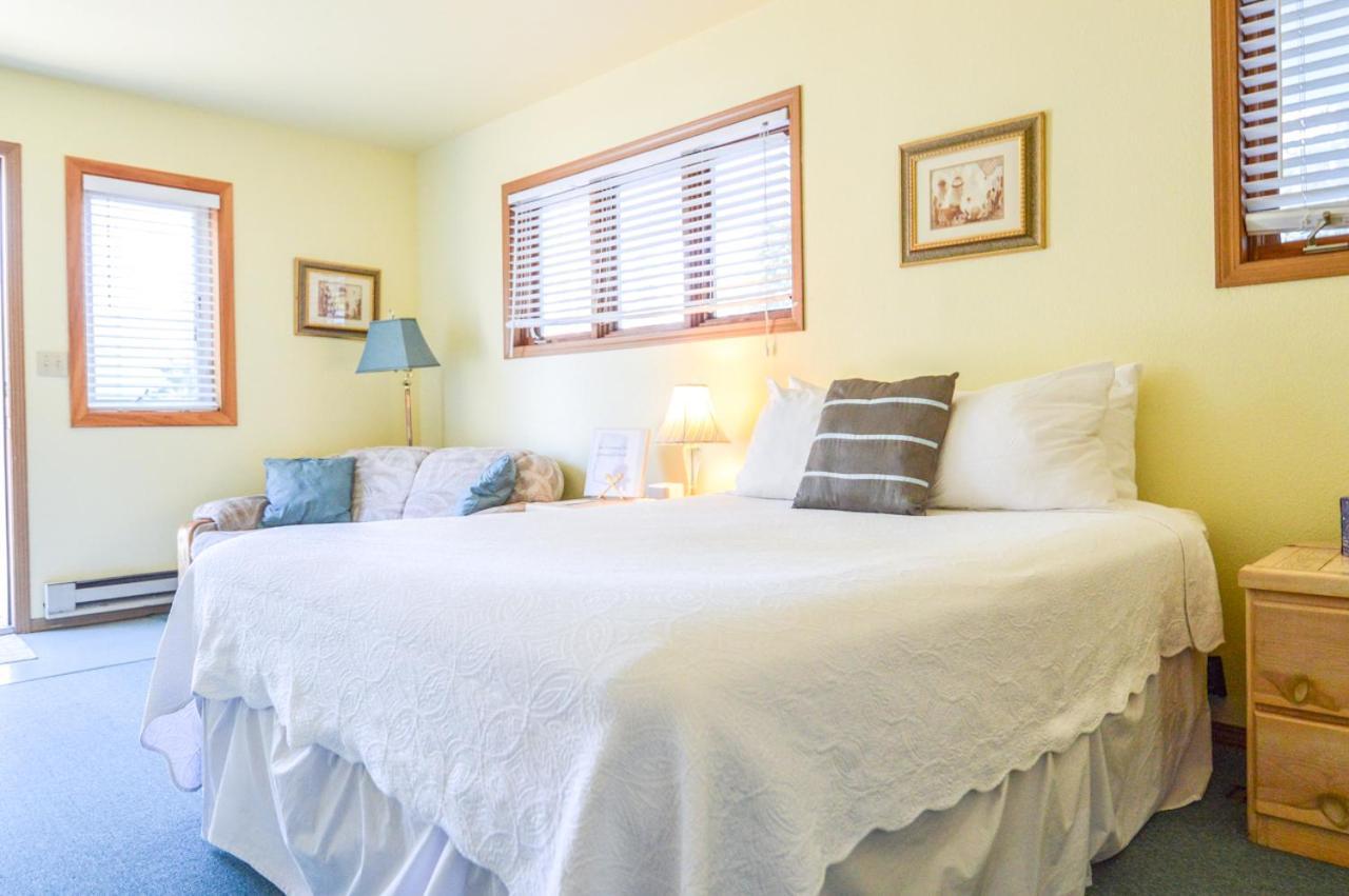 Sea Treasures Inn photo 19