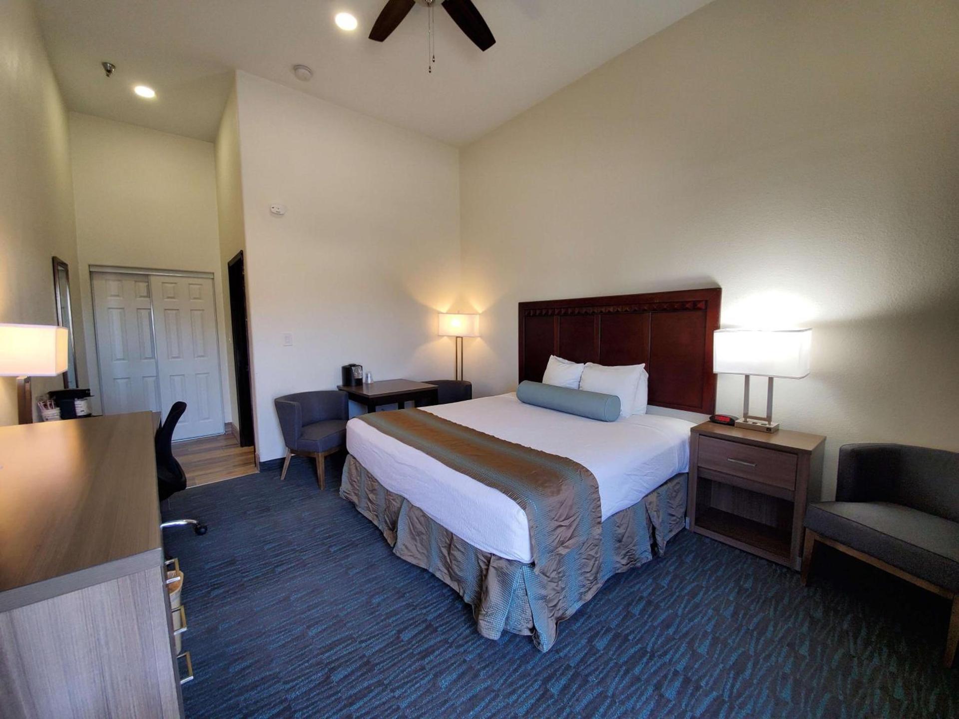 Best Western Plus Main Street Inn photo 15
