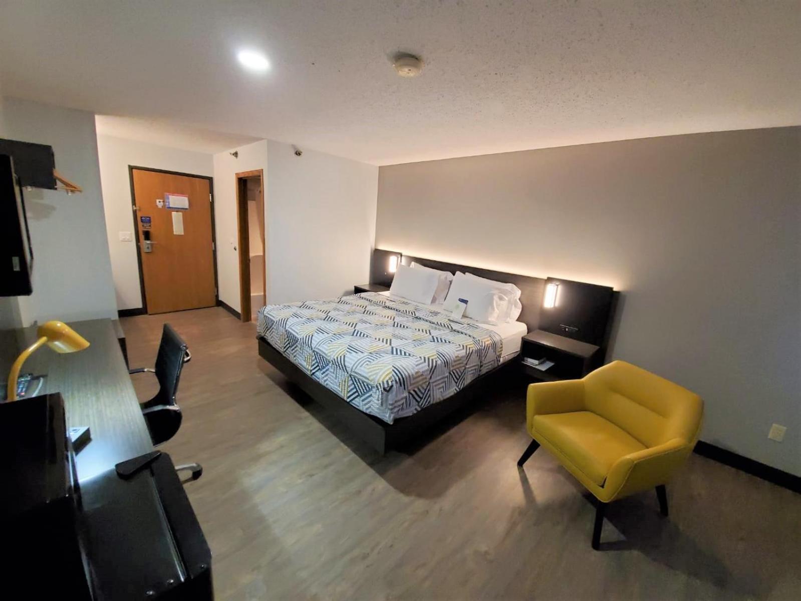 Motel 6-Kewanee, IL photo 39
