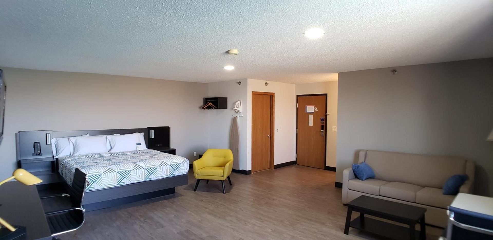 Motel 6-Kewanee, IL photo 43