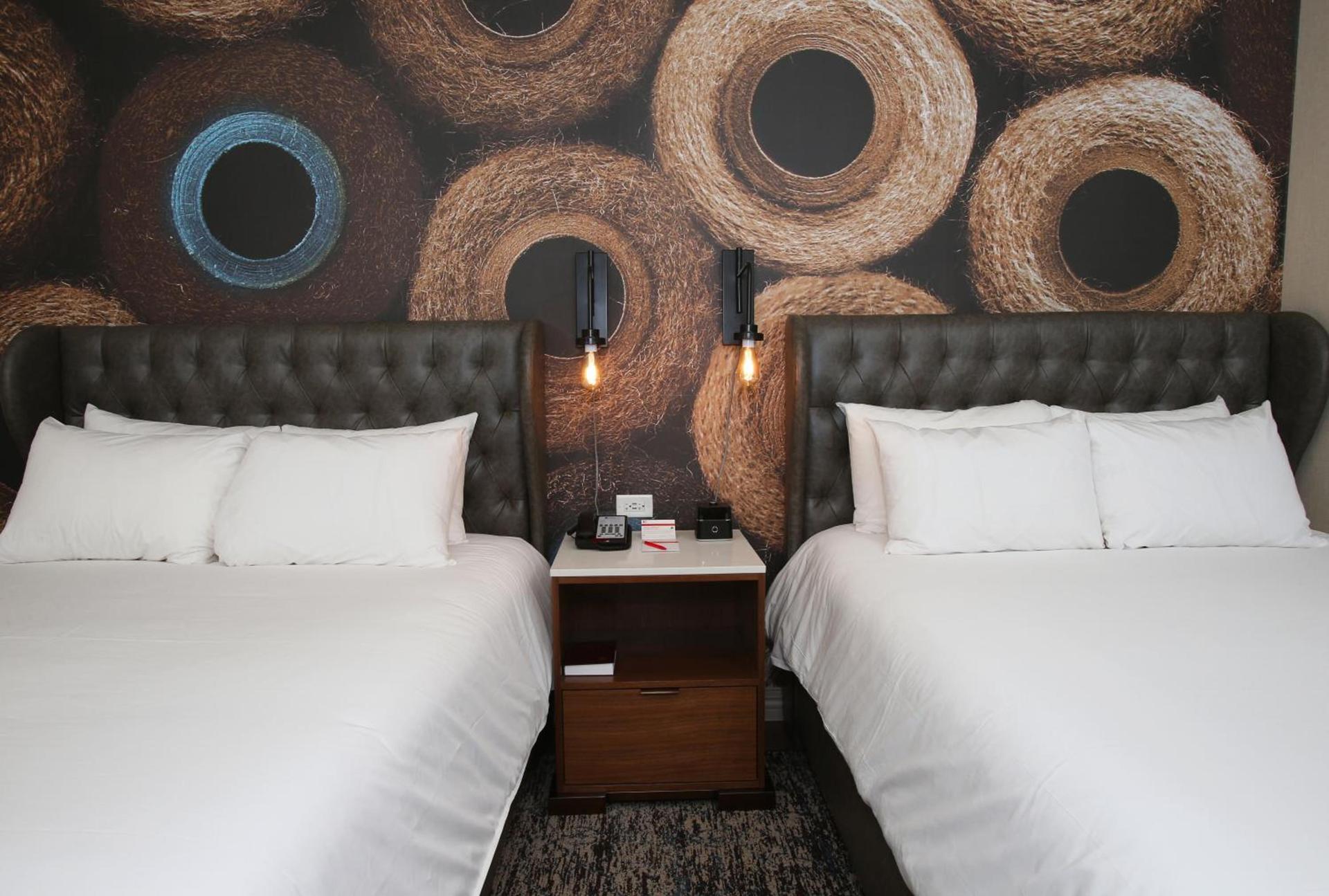 Hotel Indigo Naperville Riverwalk by IHG photo 11