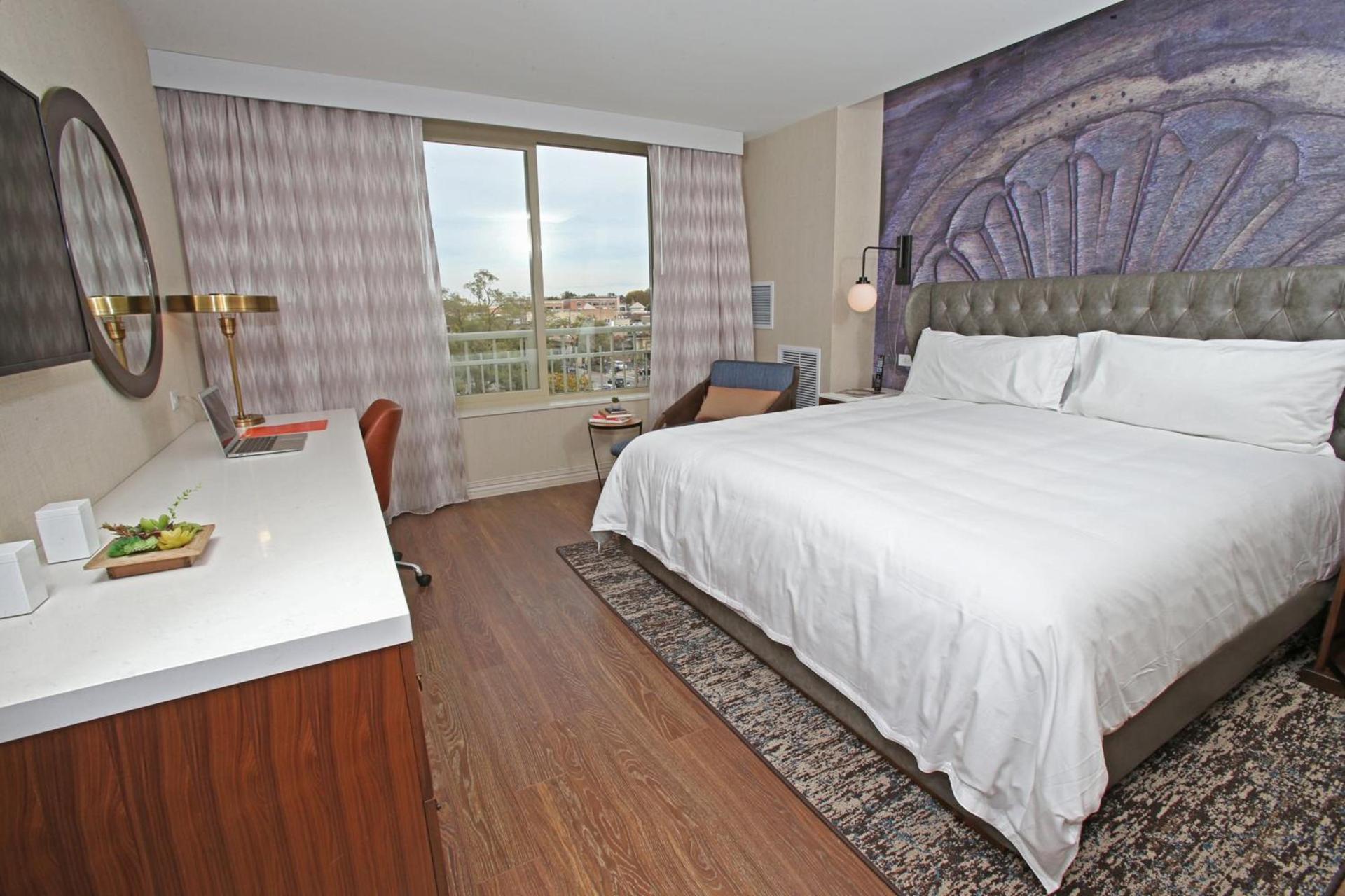 Hotel Indigo Naperville Riverwalk by IHG photo 25