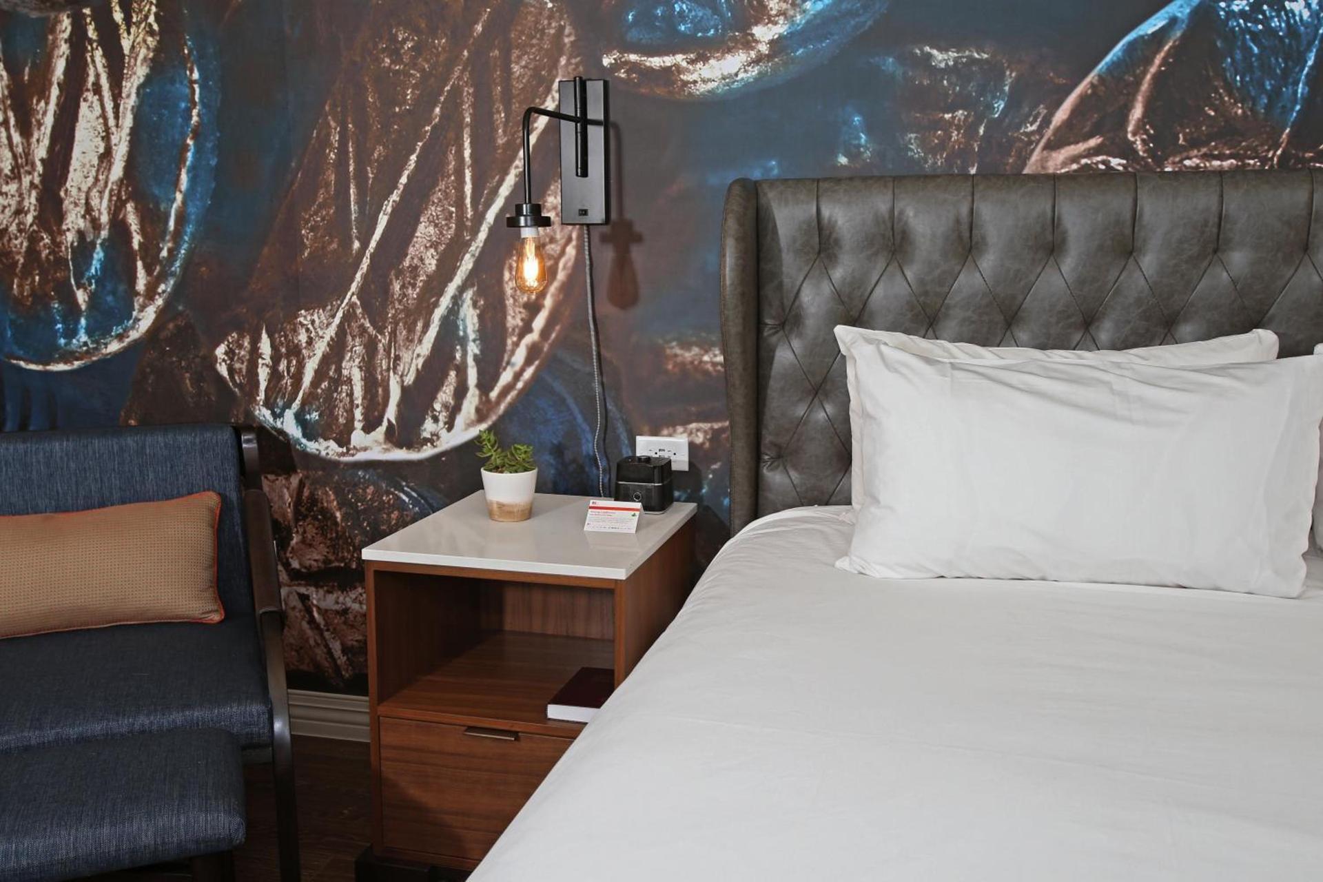Hotel Indigo Naperville Riverwalk by IHG photo 19