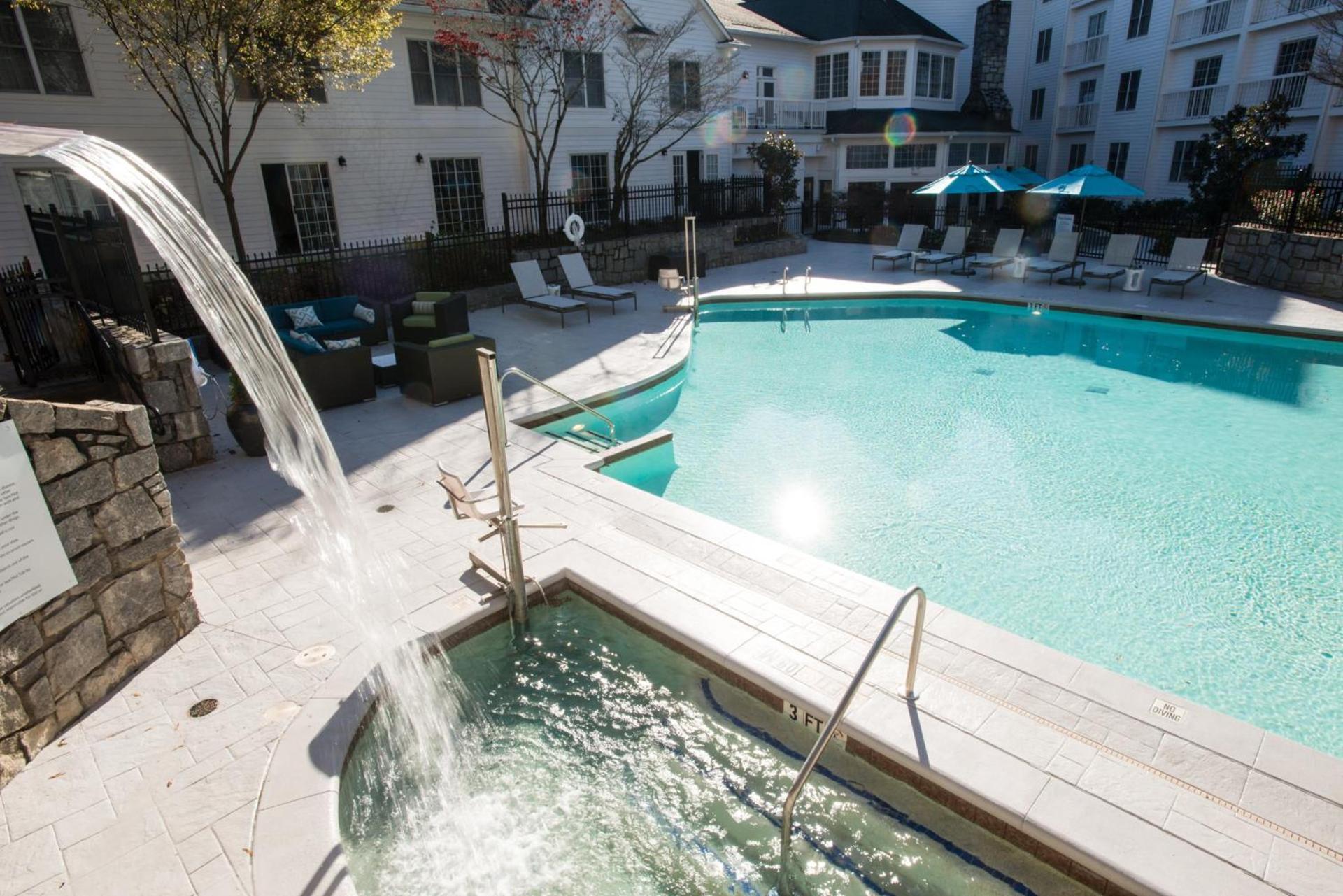 Hotel Indigo Atlanta-Vinings Ballpark Area by IHG photo 18