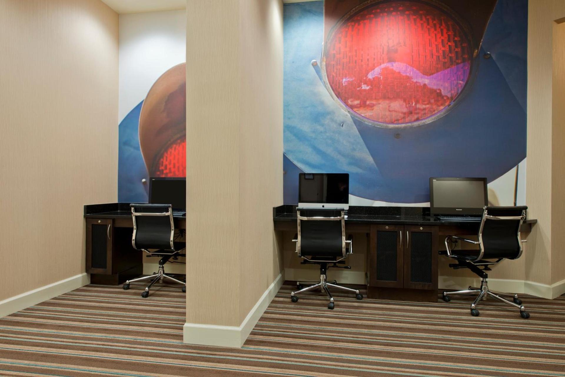 Hotel Indigo Atlanta Airport College Park by IHG photo 13