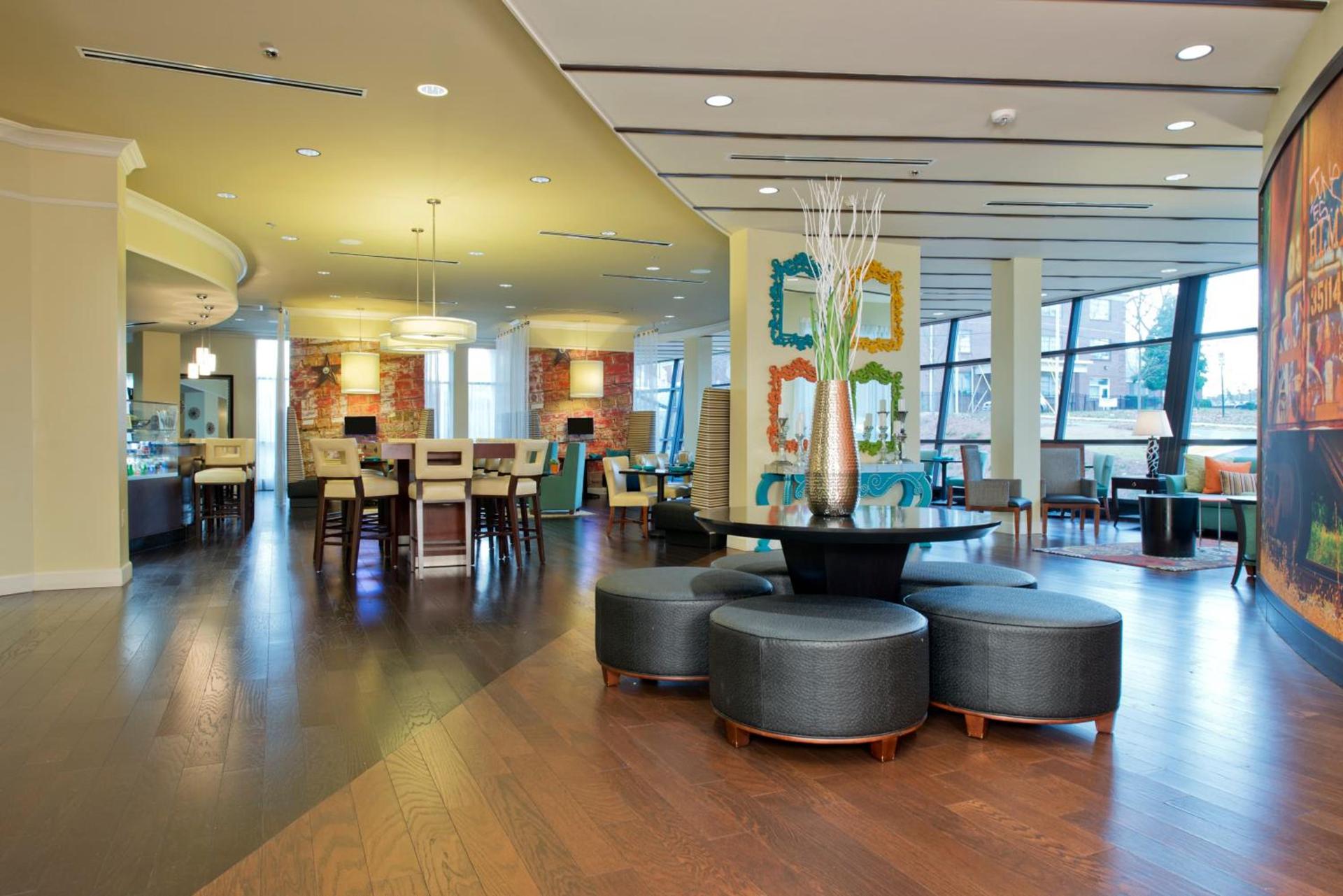 Hotel Indigo Atlanta Airport College Park by IHG photo 14