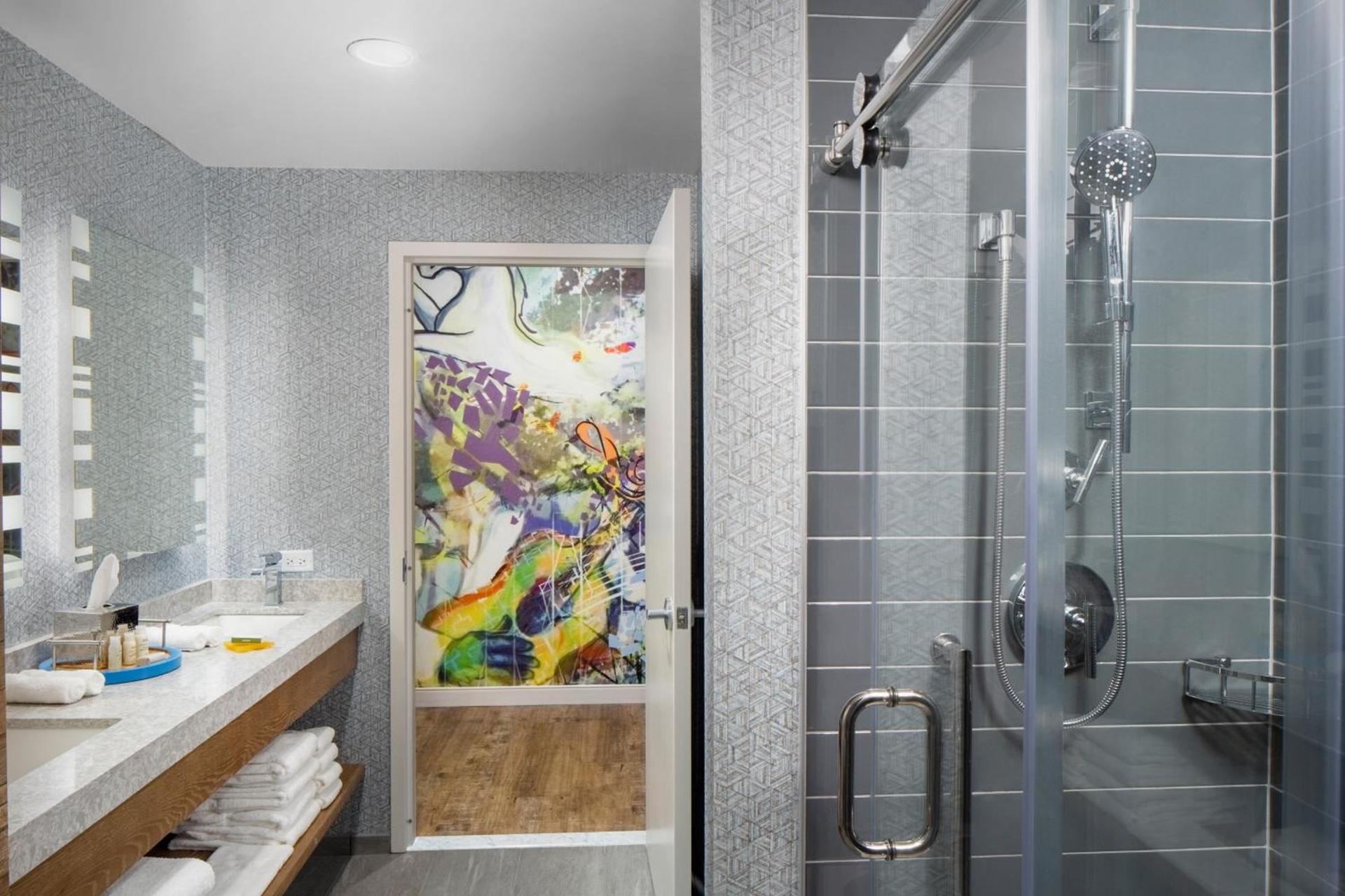 Hotel Indigo Gainesville-Celebration Pointe by IHG photo 10