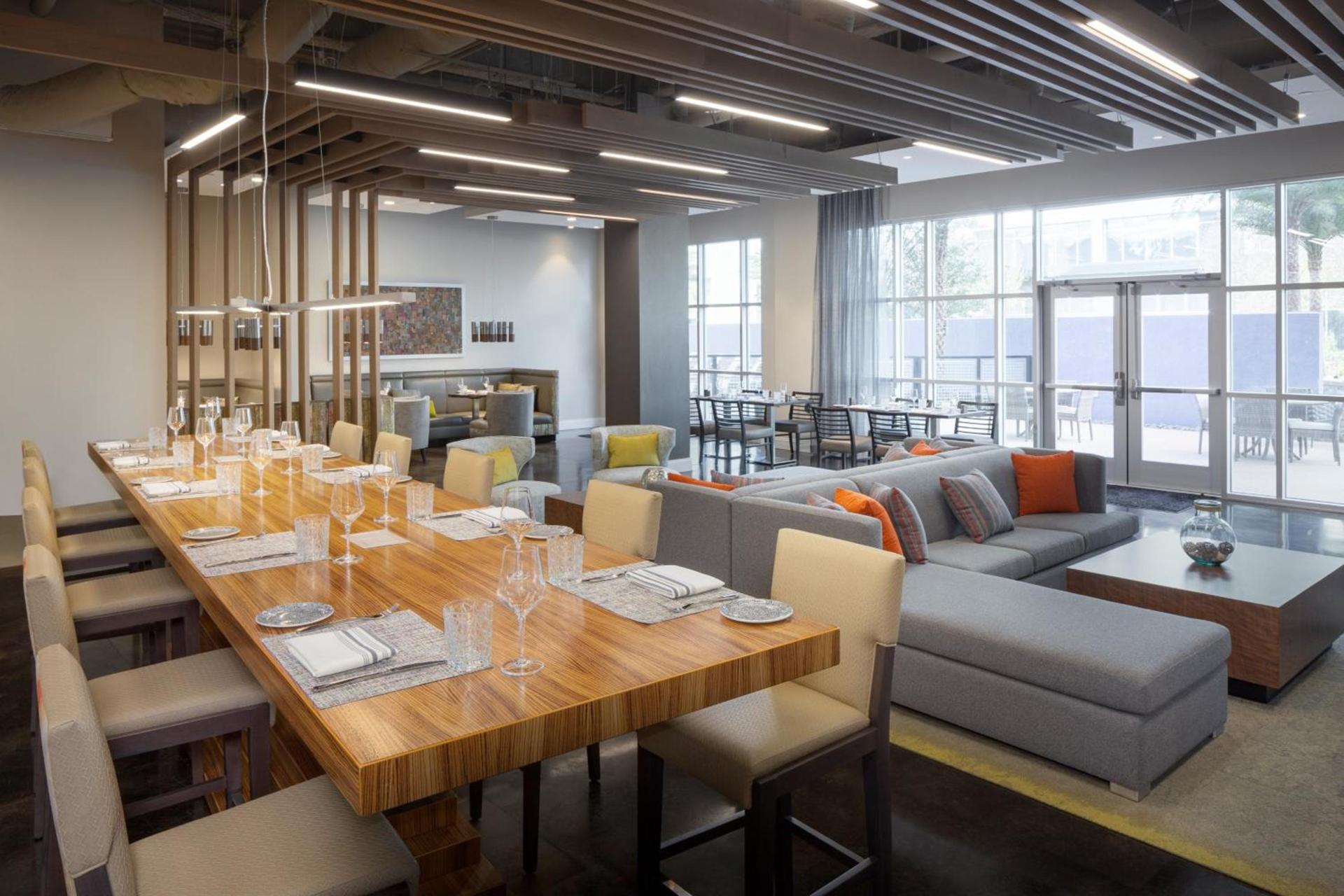 Hotel Indigo Gainesville-Celebration Pointe by IHG photo 12