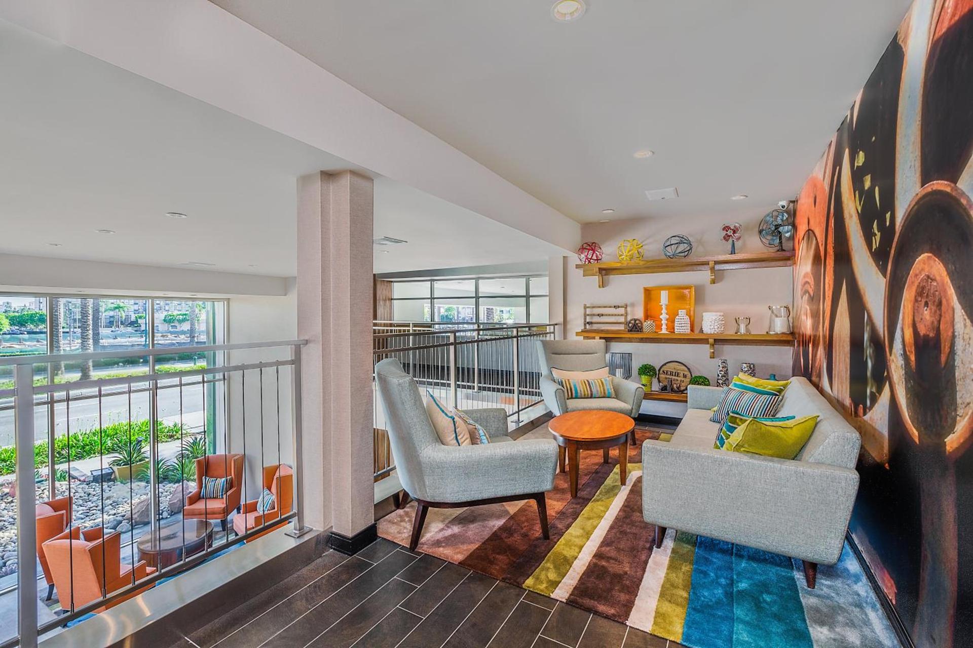 Hotel Indigo Anaheim by IHG photo 6