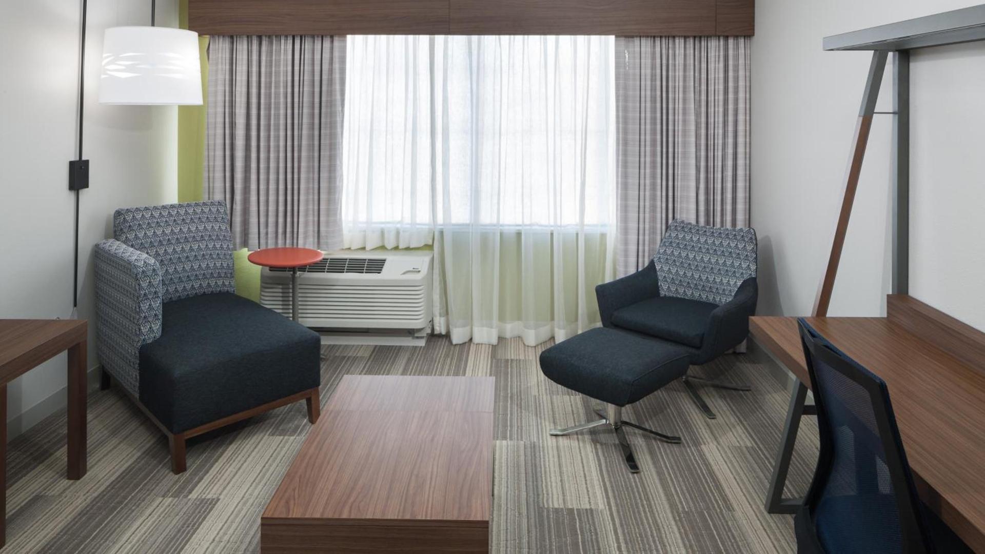 Holiday Inn Express & Suites Orlando At SeaWorld by IHG - With Free Shuttle Service to SeaWorld Parks photo 33