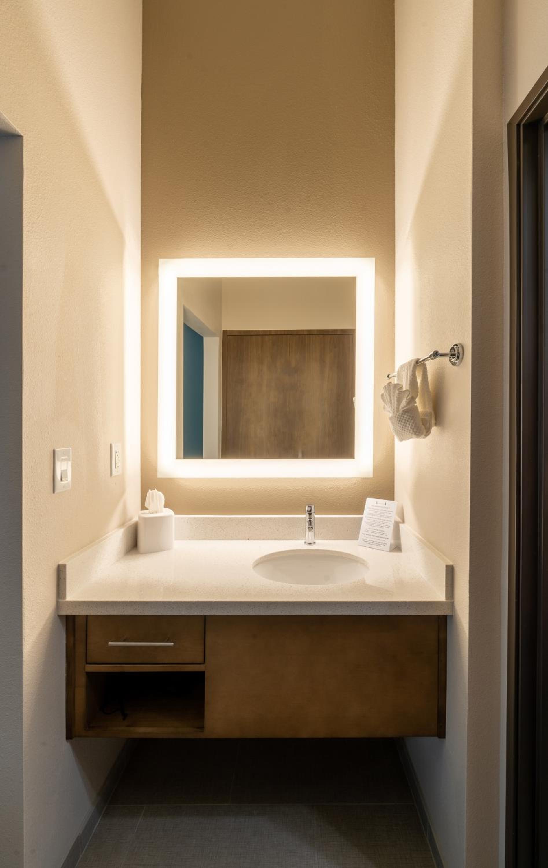 Staybridge Suites Houston East - Baytown by IHG photo 84