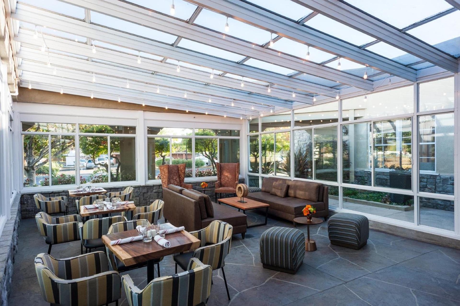 Hotel Indigo Napa Valley by IHG photo 41