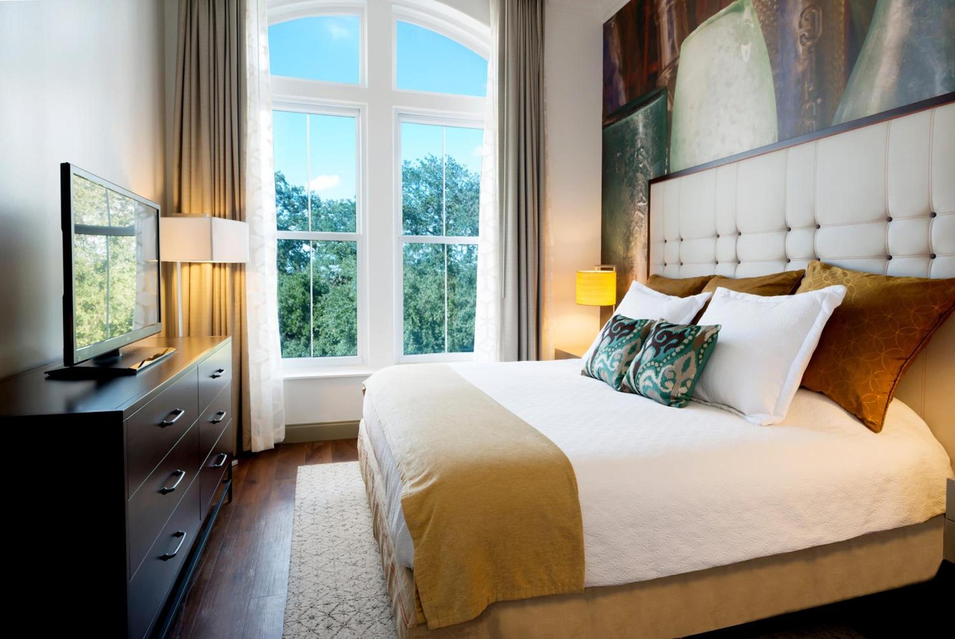 Hotel Indigo Savannah Historic District by IHG photo 71