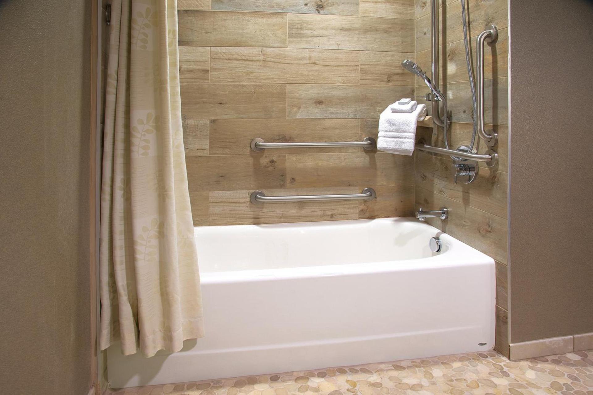 Hotel Indigo Traverse City by IHG photo 19