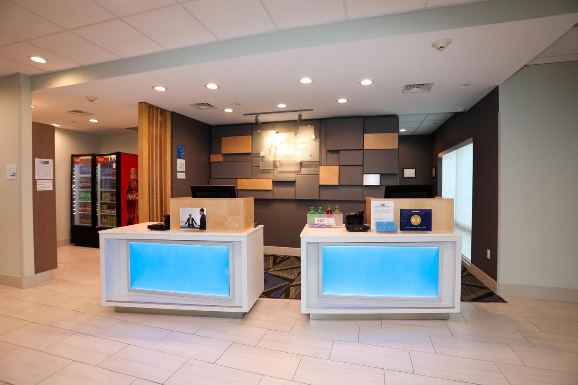 Holiday Inn Express & Suites - Forney by IHG photo 19