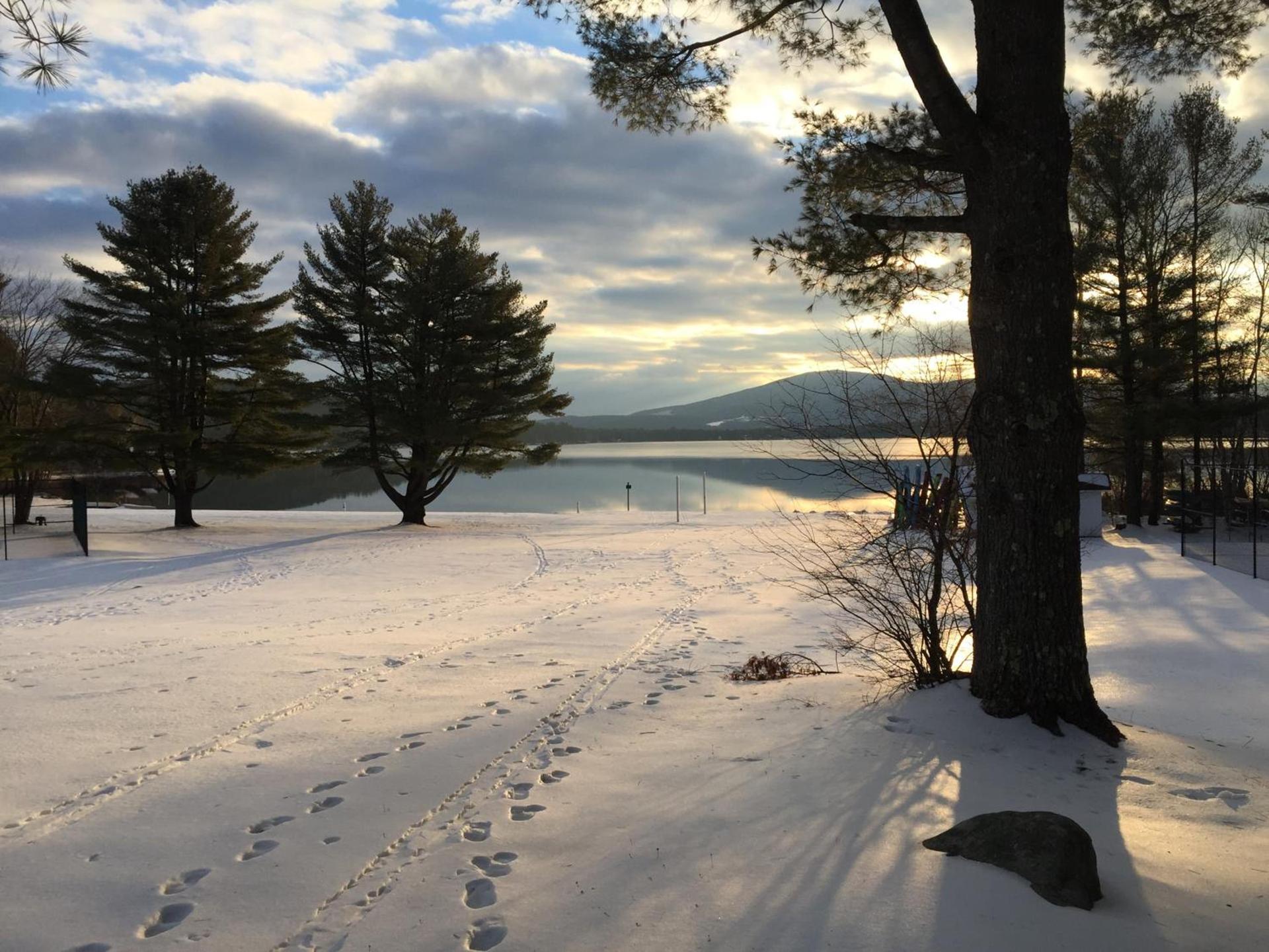 Inn at Pleasant Lake photo 36