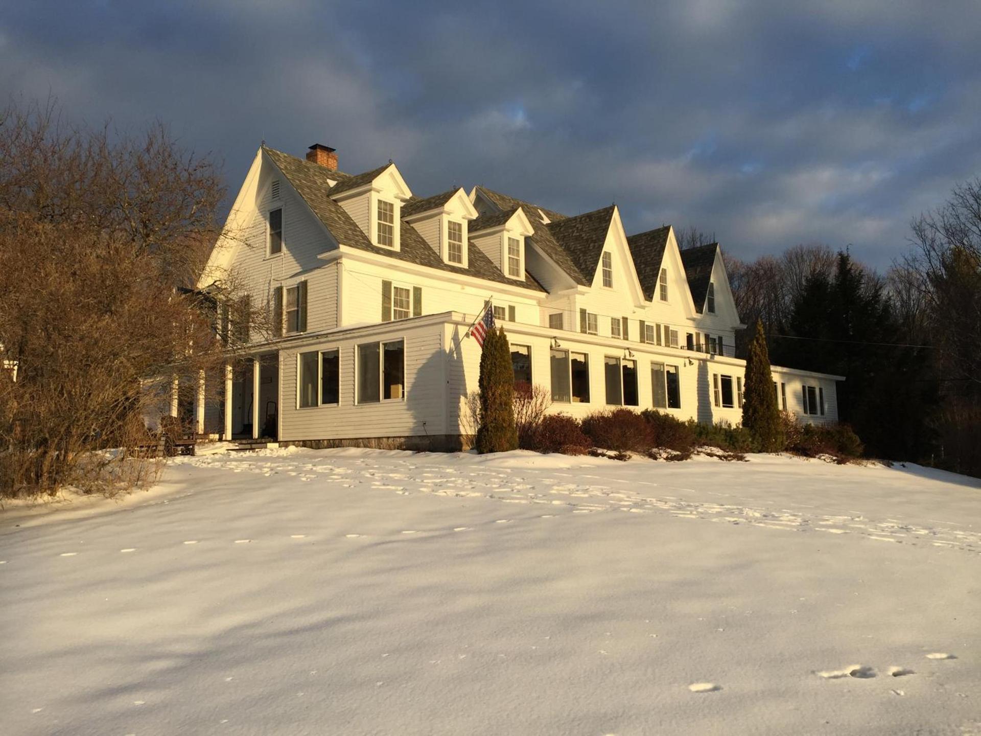 Inn at Pleasant Lake photo 50