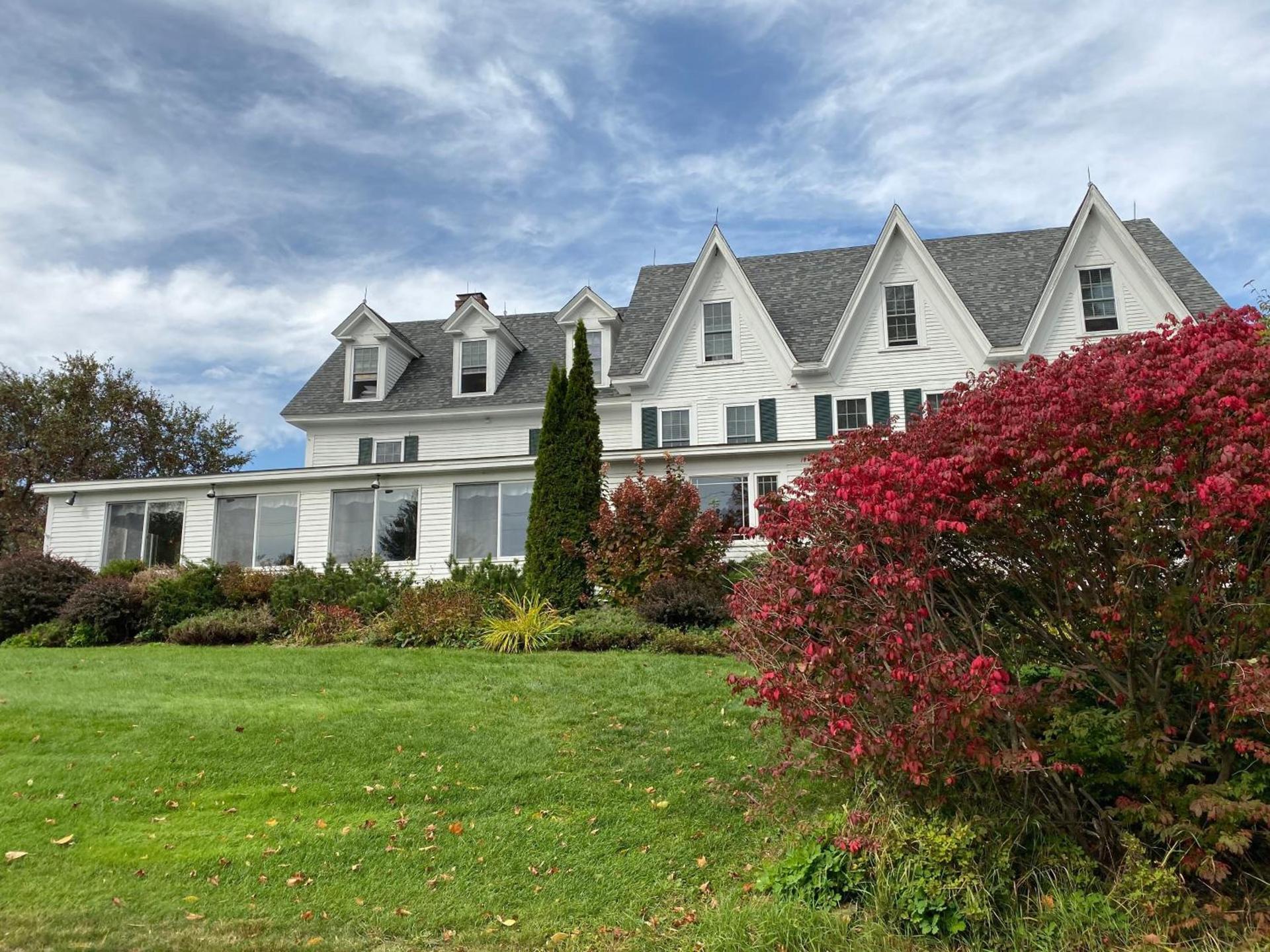 Inn at Pleasant Lake photo 37