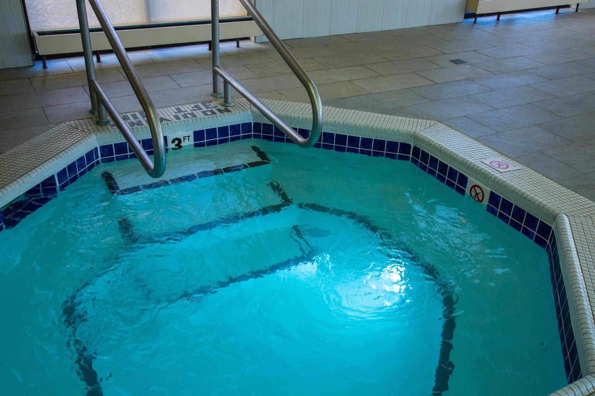 DoubleTree by Hilton Rapid City Downtown Convention Center photo 9