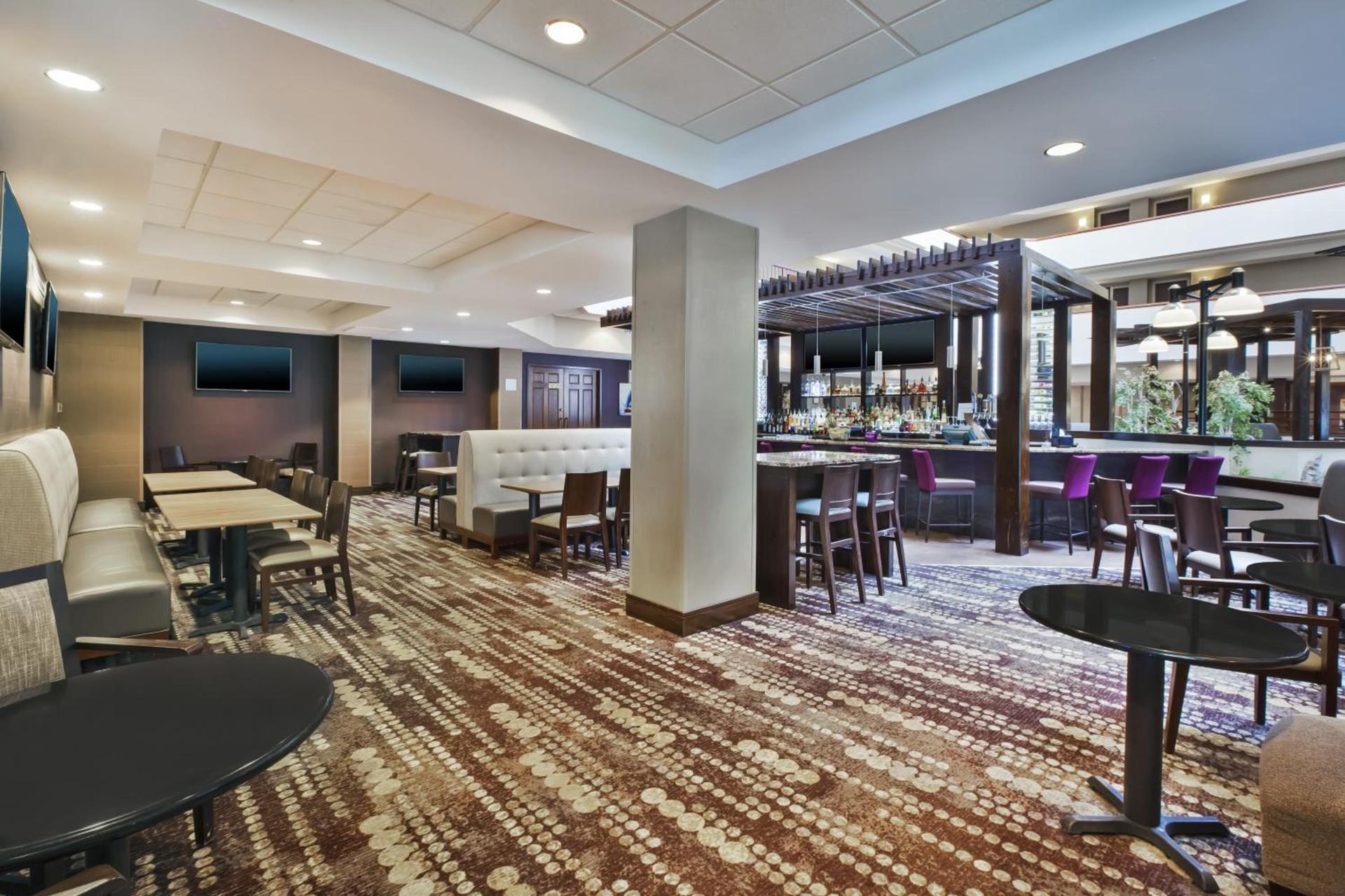 DoubleTree by Hilton Rapid City Downtown Convention Center photo 4
