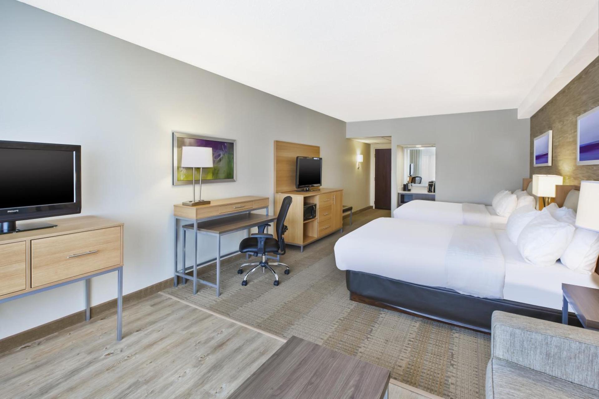 DoubleTree by Hilton Rapid City Downtown Convention Center photo 53