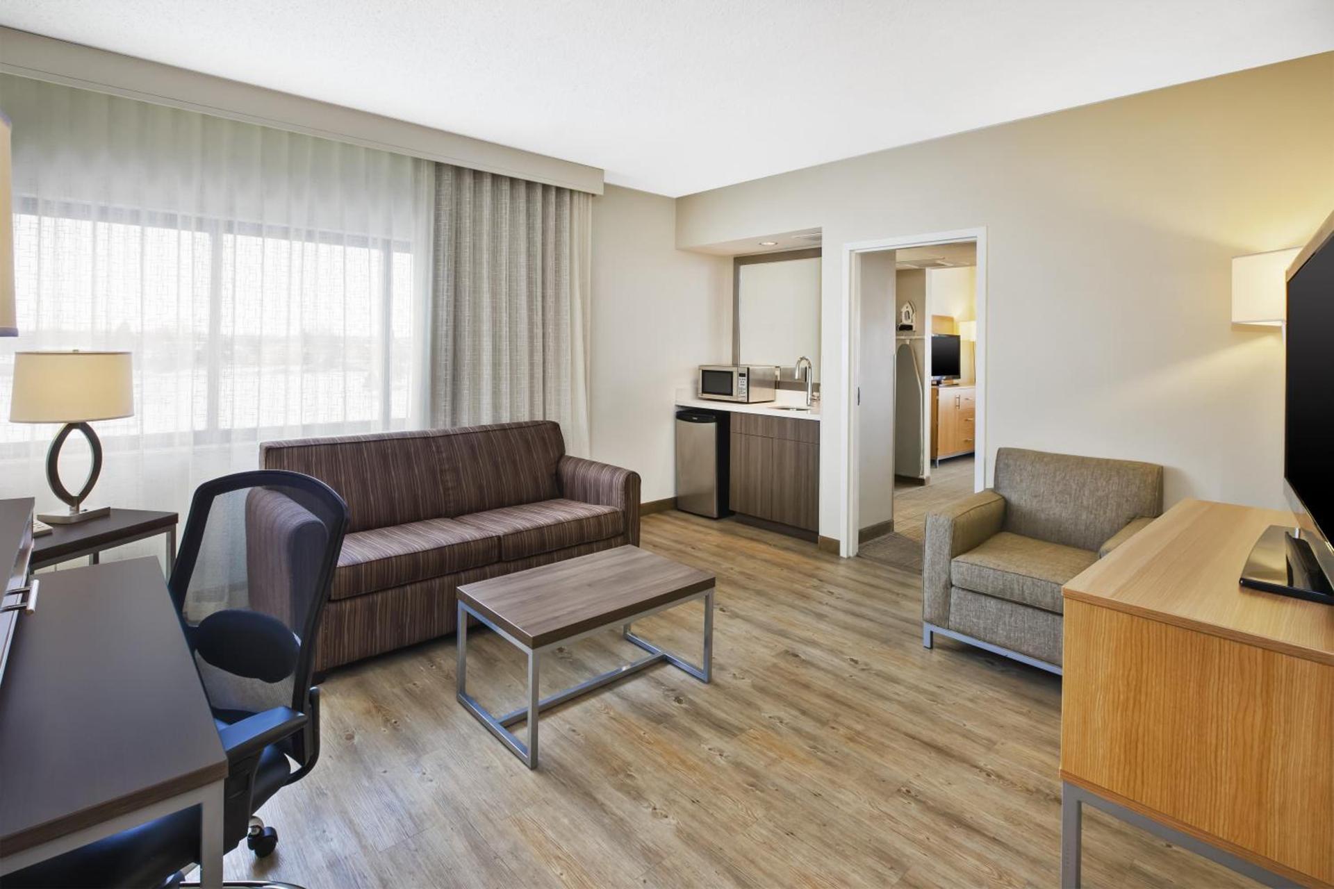 DoubleTree by Hilton Rapid City Downtown Convention Center photo 44
