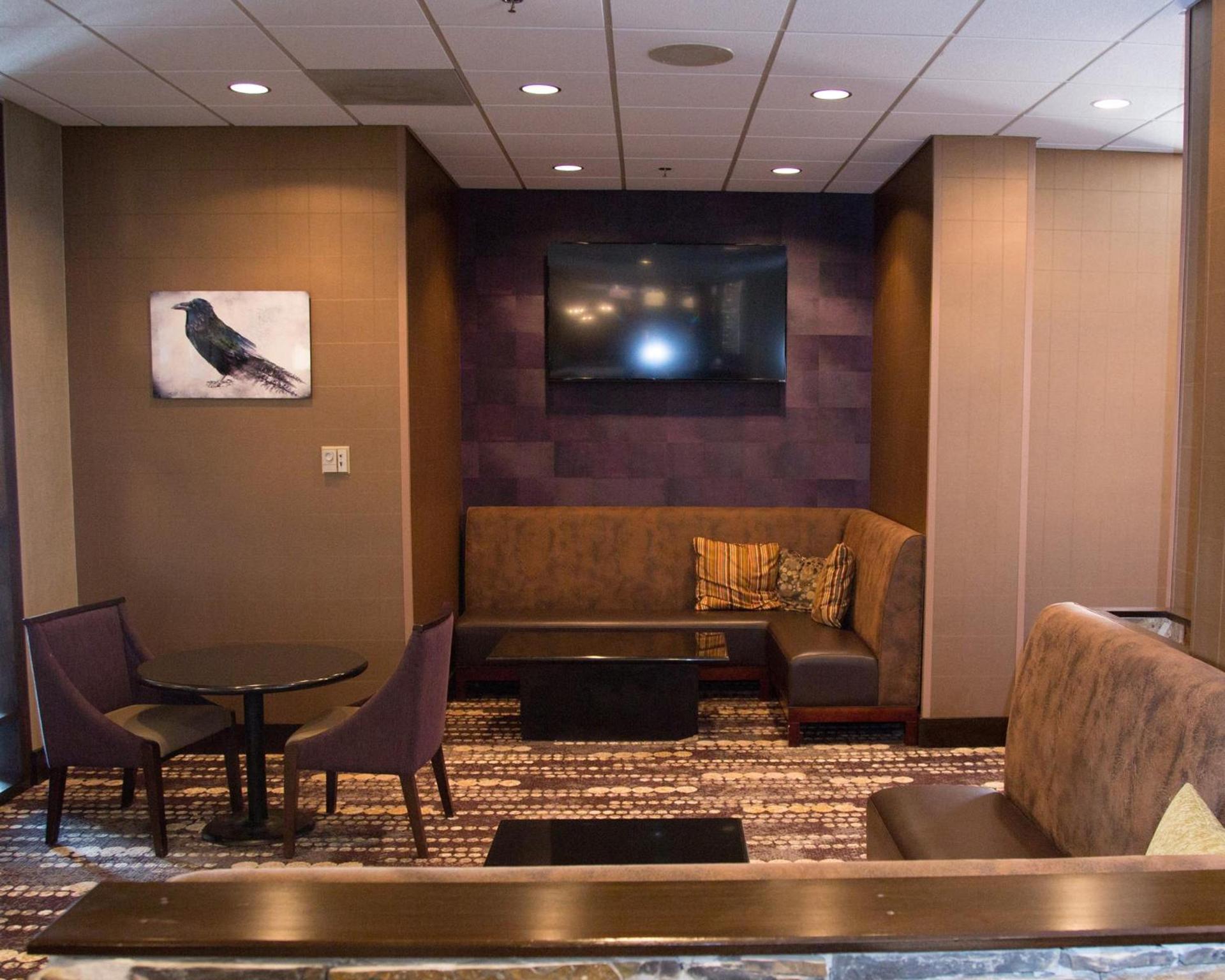 DoubleTree by Hilton Rapid City Downtown Convention Center photo 10