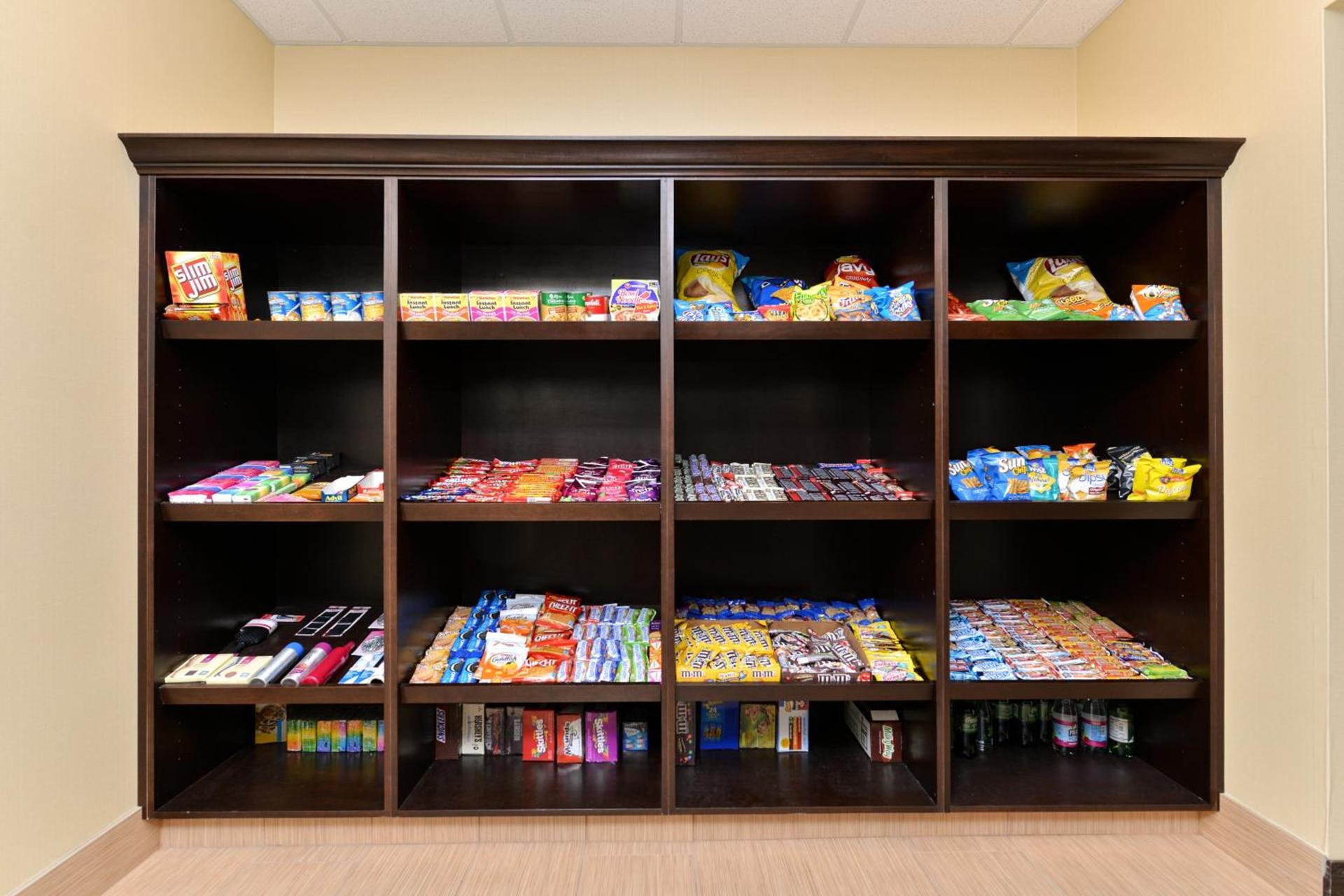 Holiday Inn Express & Suites Peekskill-Lower Hudson Valley by IHG photo 21