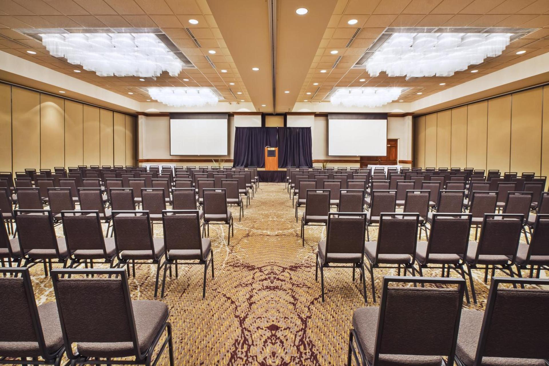 DoubleTree by Hilton Rapid City Downtown Convention Center photo 32