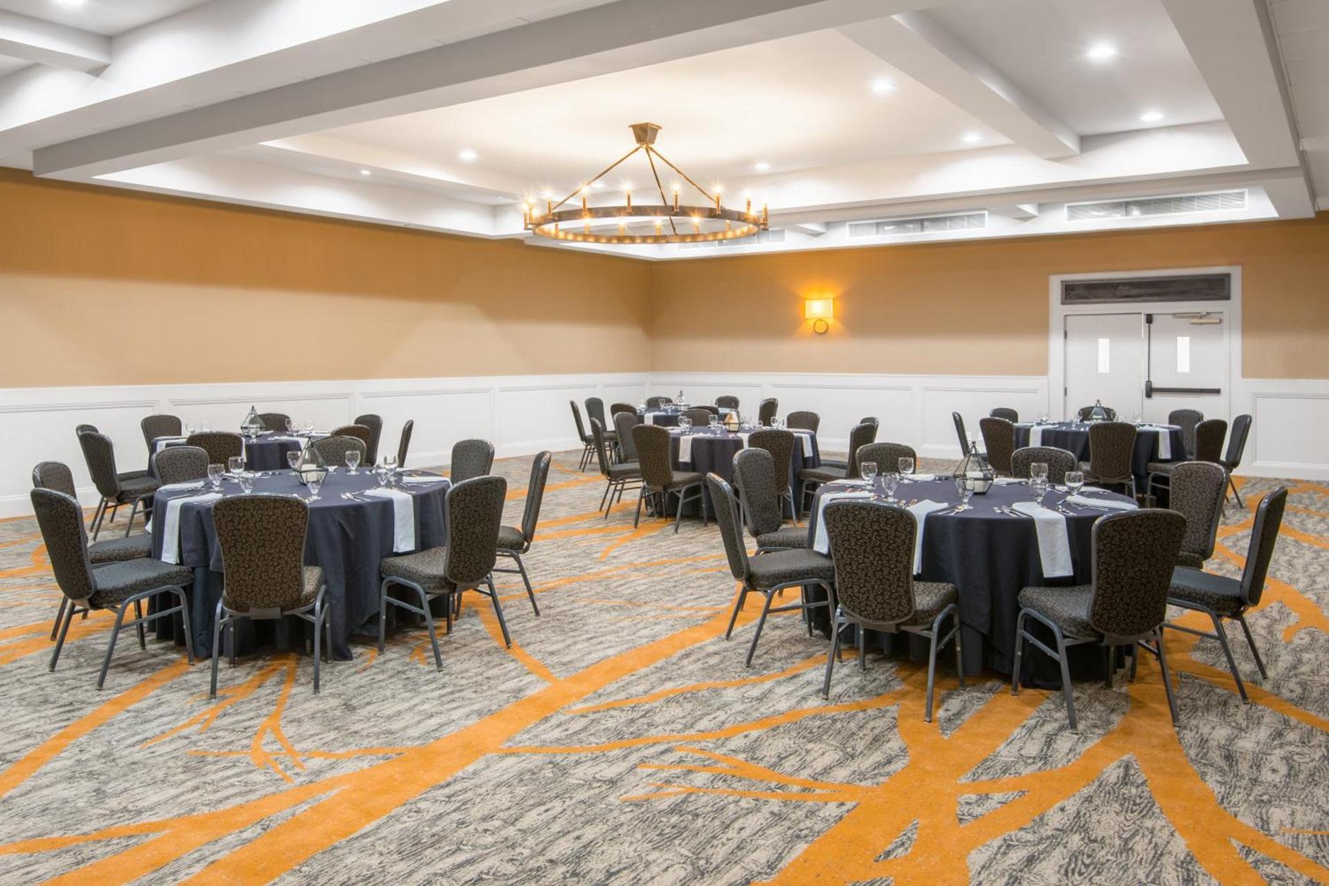 Crowne Plaza Resort Asheville by IHG photo 17