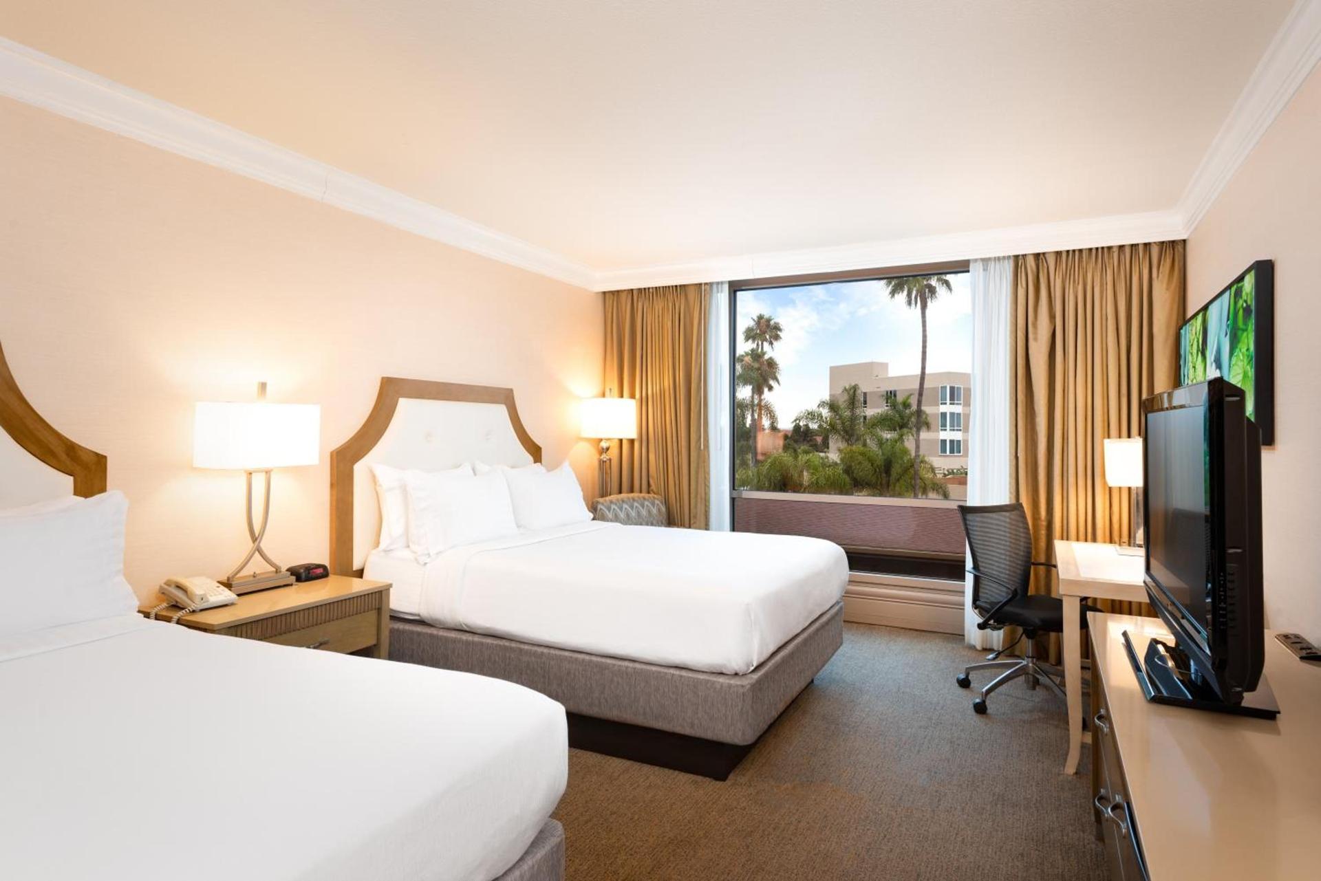 DoubleTree by Hilton San Diego Bayside photo 96