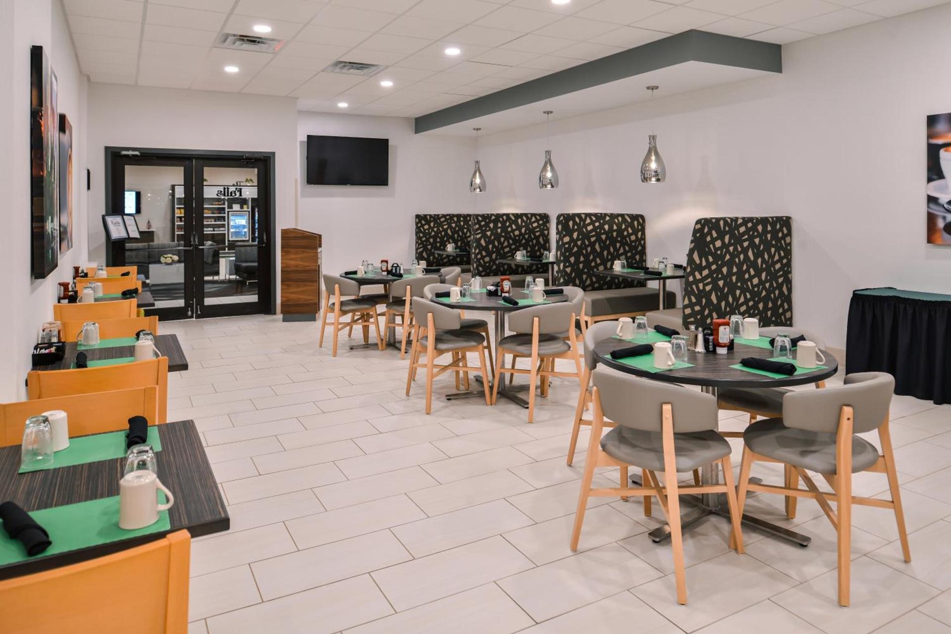 Holiday Inn Auburn-Finger Lakes Region by IHG photo 45