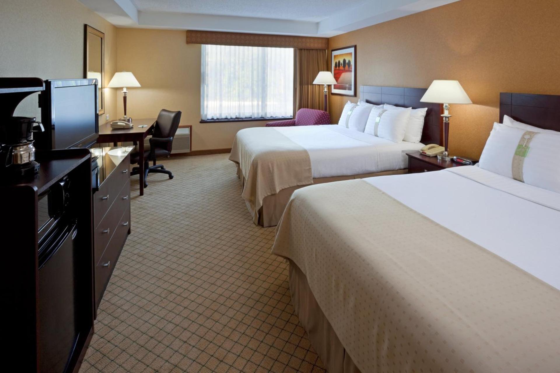 Armoni Inn & Suites photo 44