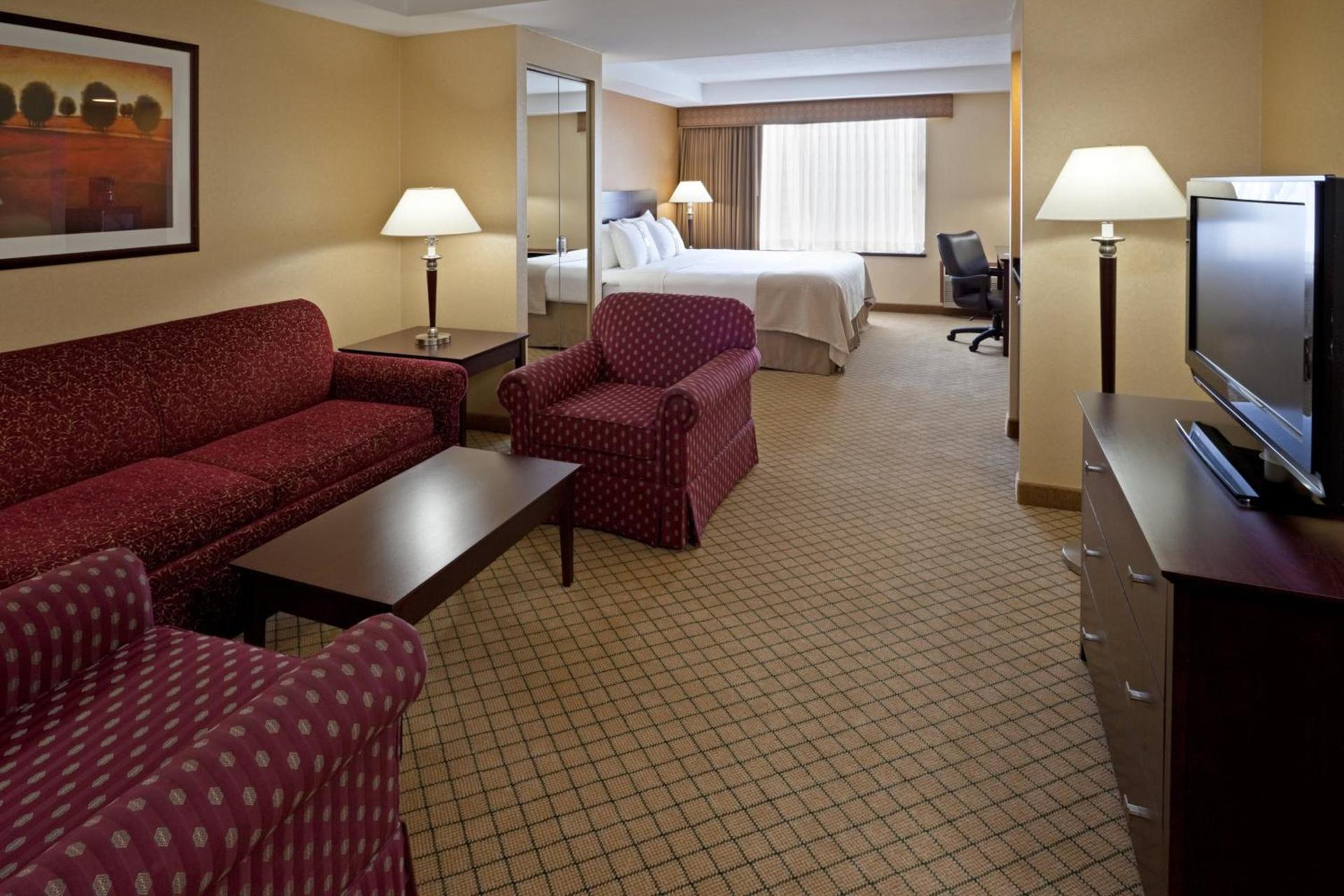 Armoni Inn & Suites photo 42