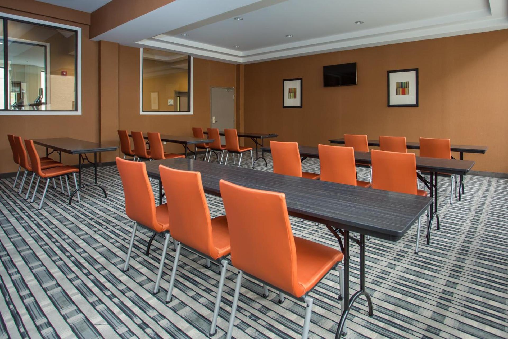 Holiday Inn Express - Springfield Downtown by IHG photo 21