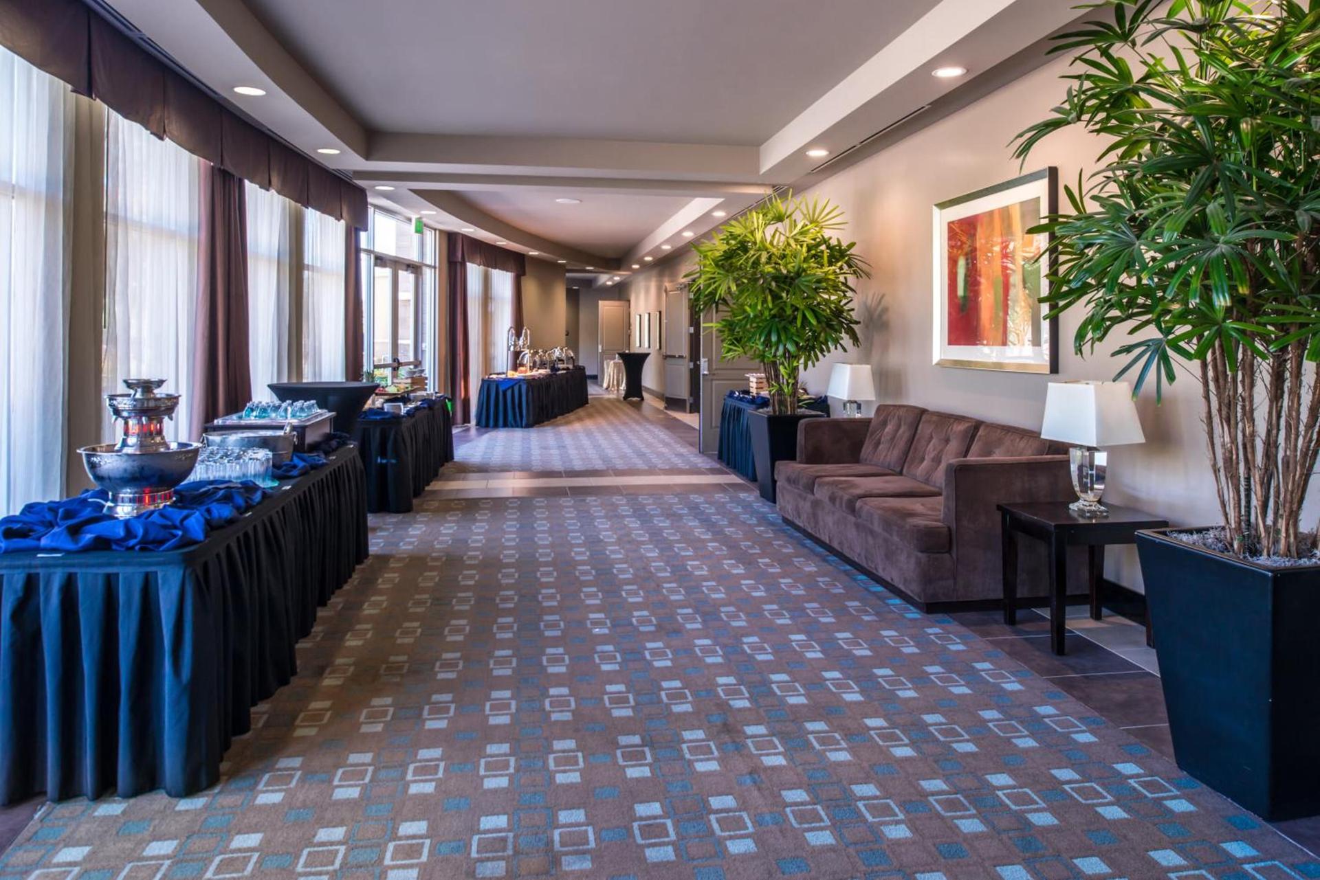 Holiday Inn Ontario Airport - California by IHG photo 13